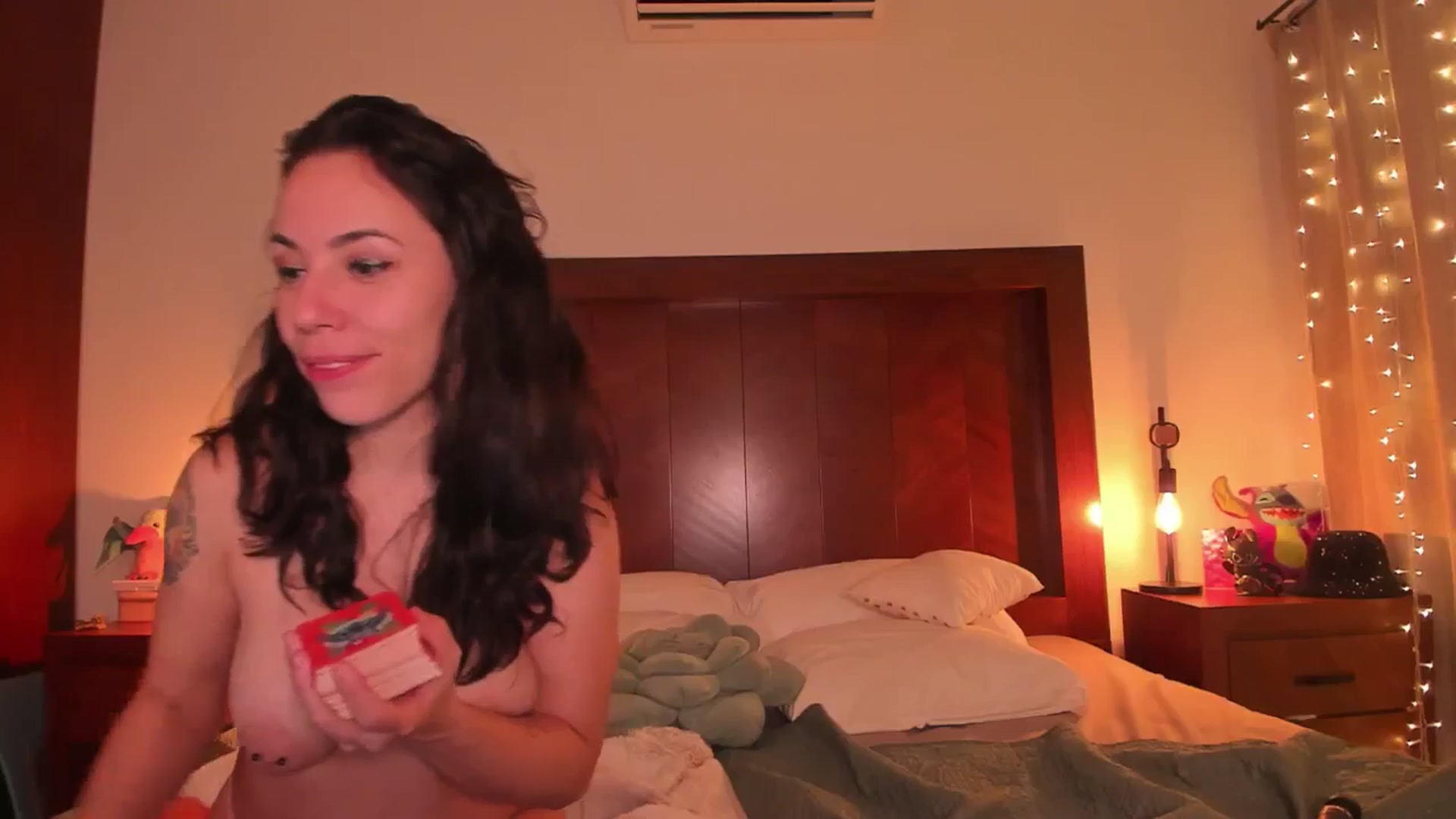Gallery image thumbnail from NikkiEliot's myfreecams stream on, 11/19/2025, 08:28 image 8 of 20