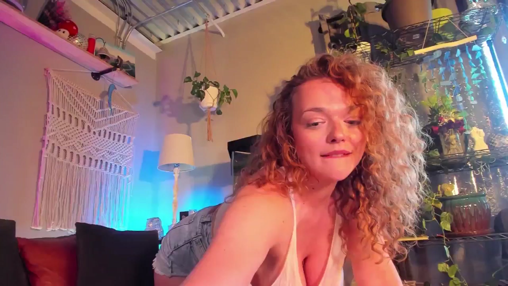 Gallery image thumbnail from NikkiEliot's myfreecams stream on, 03/22/2026, 01:18 image 2 of 20