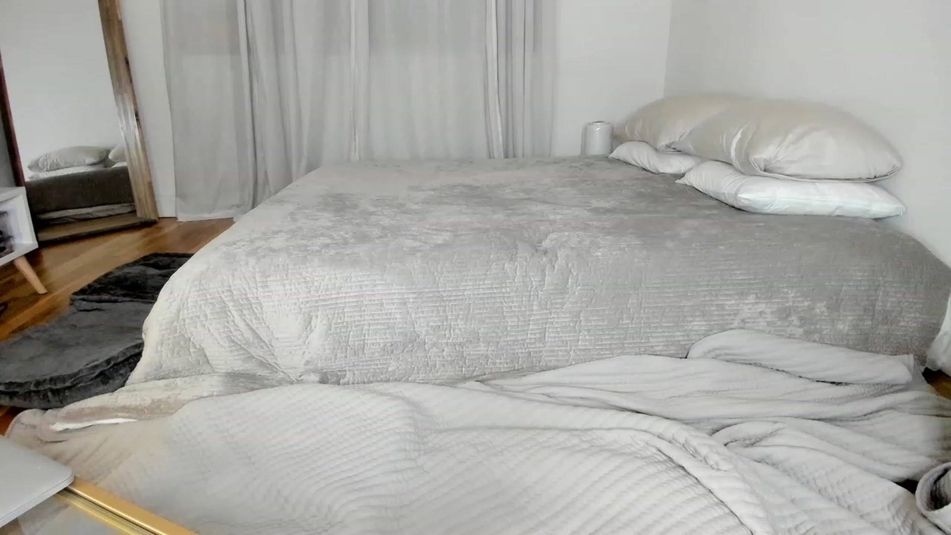 Gallery image thumbnail from NikkiFetish's myfreecams stream on, 12/02/2022, 24:17 image 17 of 20