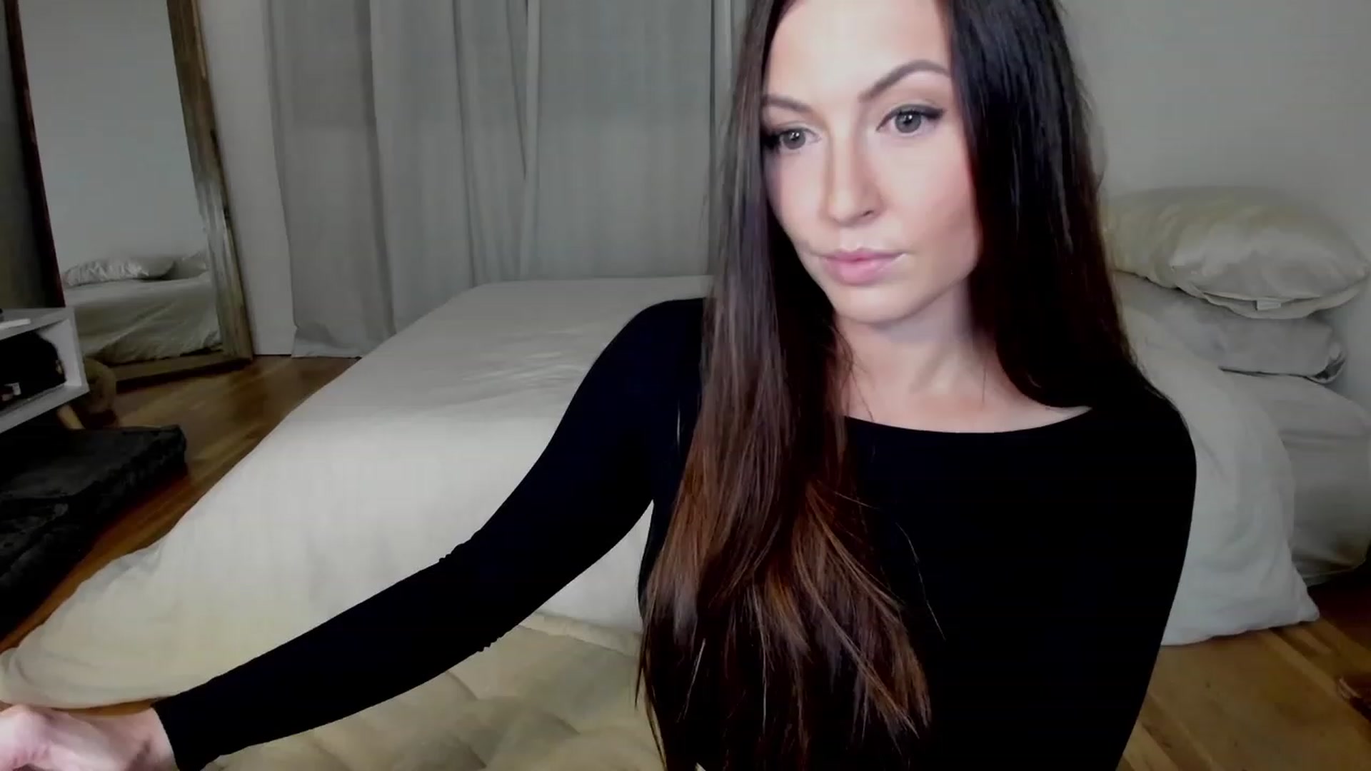 Gallery image thumbnail from NikkiFetish's myfreecams stream on, 12/17/2022, 02:01 image 3 of 20