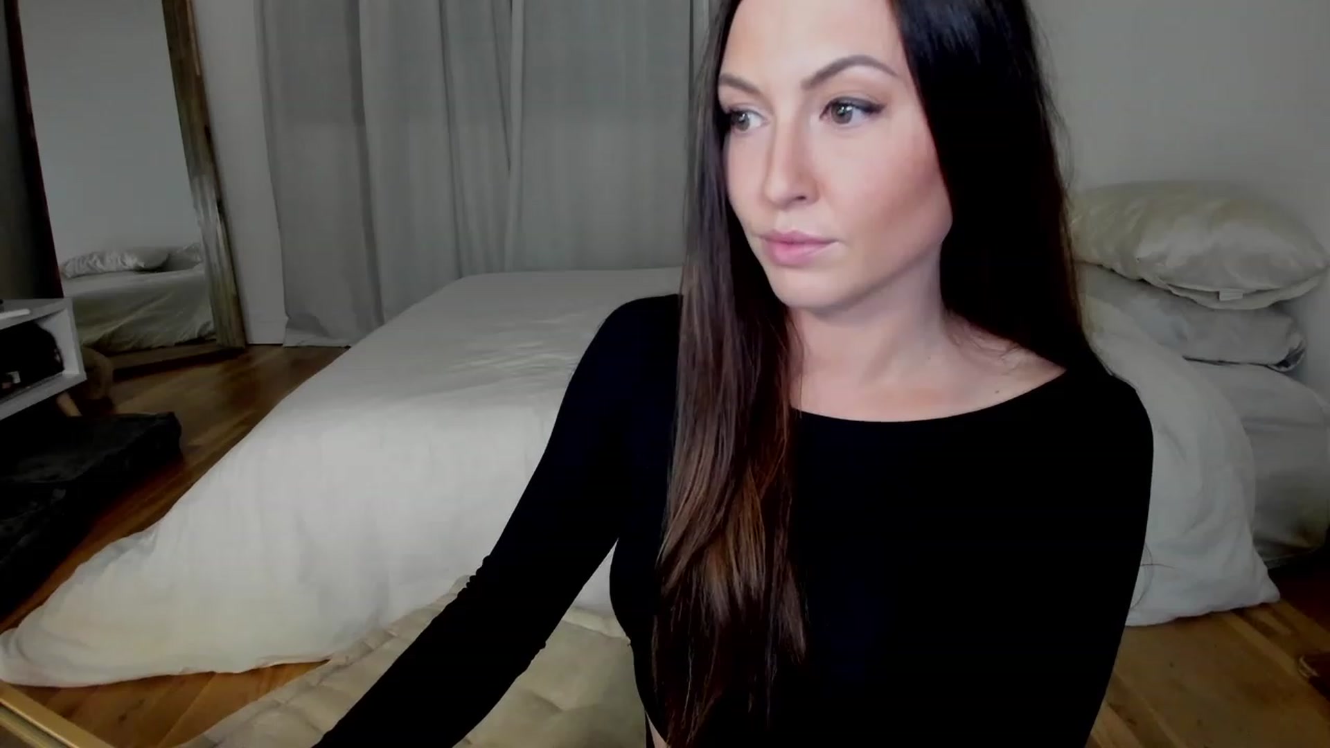 Gallery image thumbnail from NikkiFetish's myfreecams stream on, 12/17/2022, 02:01 image 4 of 20