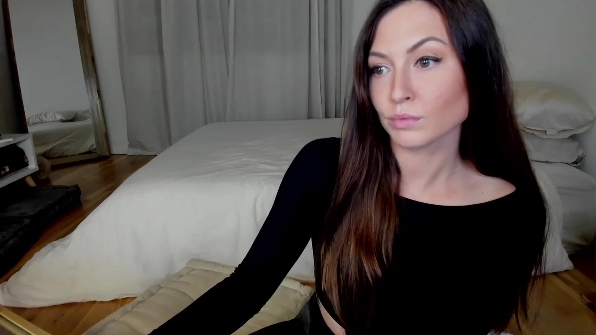 Gallery image thumbnail from NikkiFetish's myfreecams stream on, 12/17/2022, 02:01 image 8 of 20