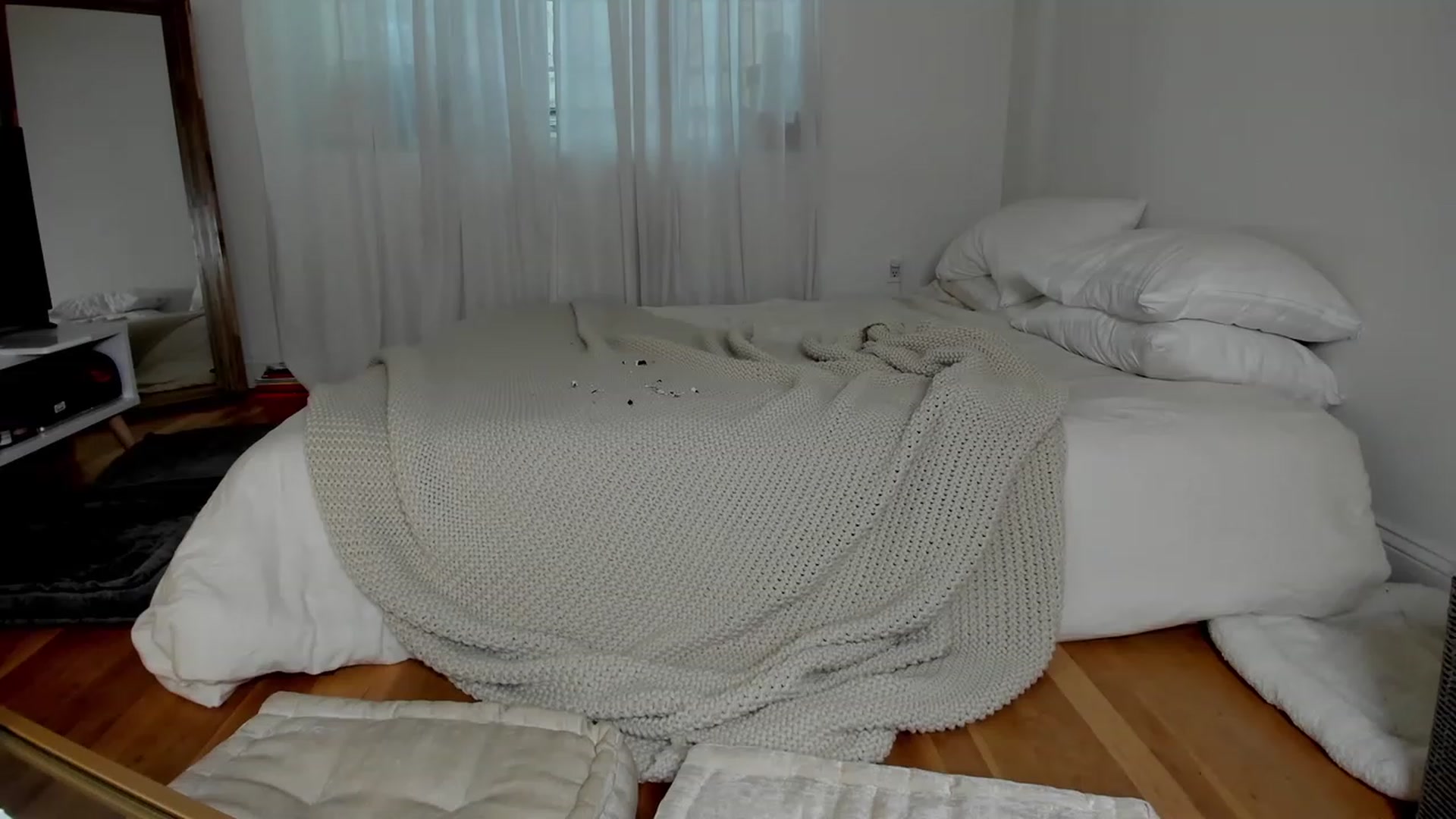 Gallery image thumbnail from NikkiFetish's myfreecams stream on, 03/14/2023, 22:46 image 9 of 20
