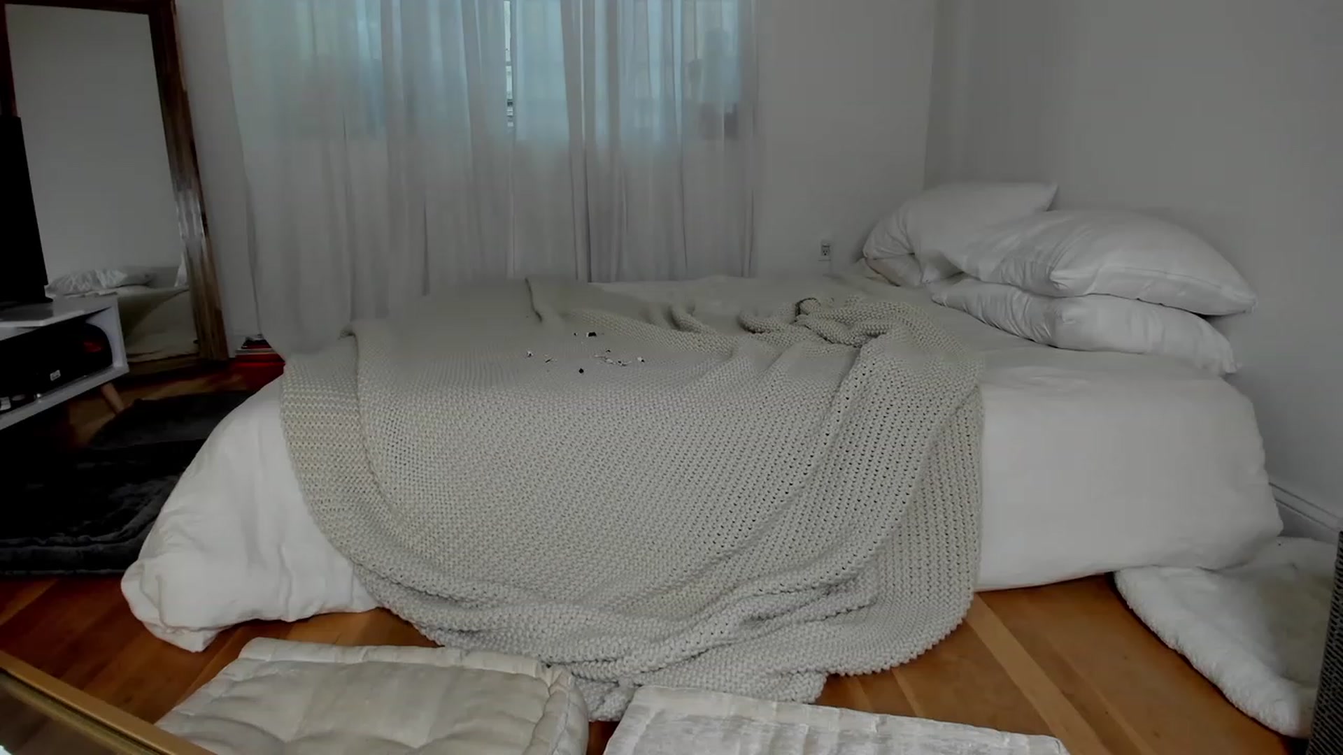 Gallery image thumbnail from NikkiFetish's myfreecams stream on, 03/14/2023, 22:46 image 13 of 20