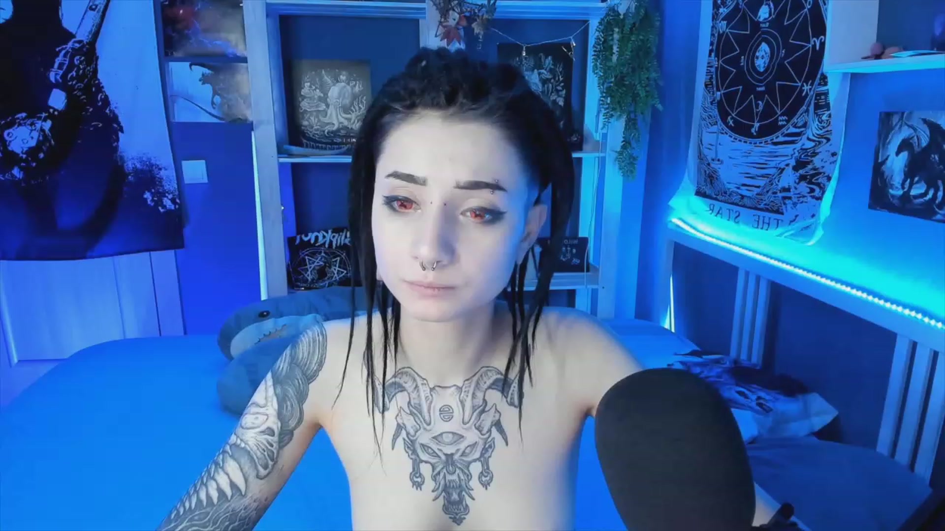 Gallery image thumbnail from Nikki_Carter's myfreecams stream on, 11/18/2022, 10:49 image 17 of 20