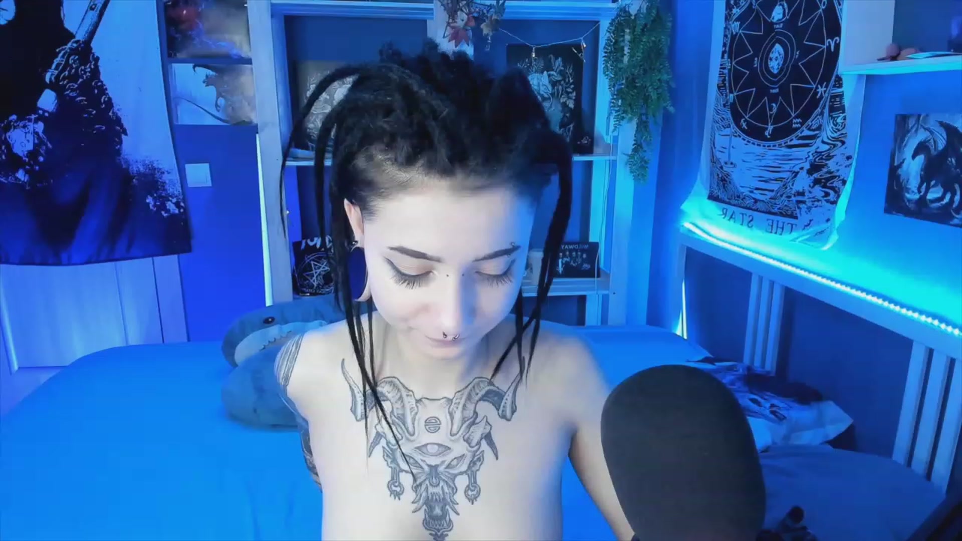Gallery image thumbnail from Nikki_Carter's myfreecams stream on, 11/18/2022, 10:49 image 5 of 20