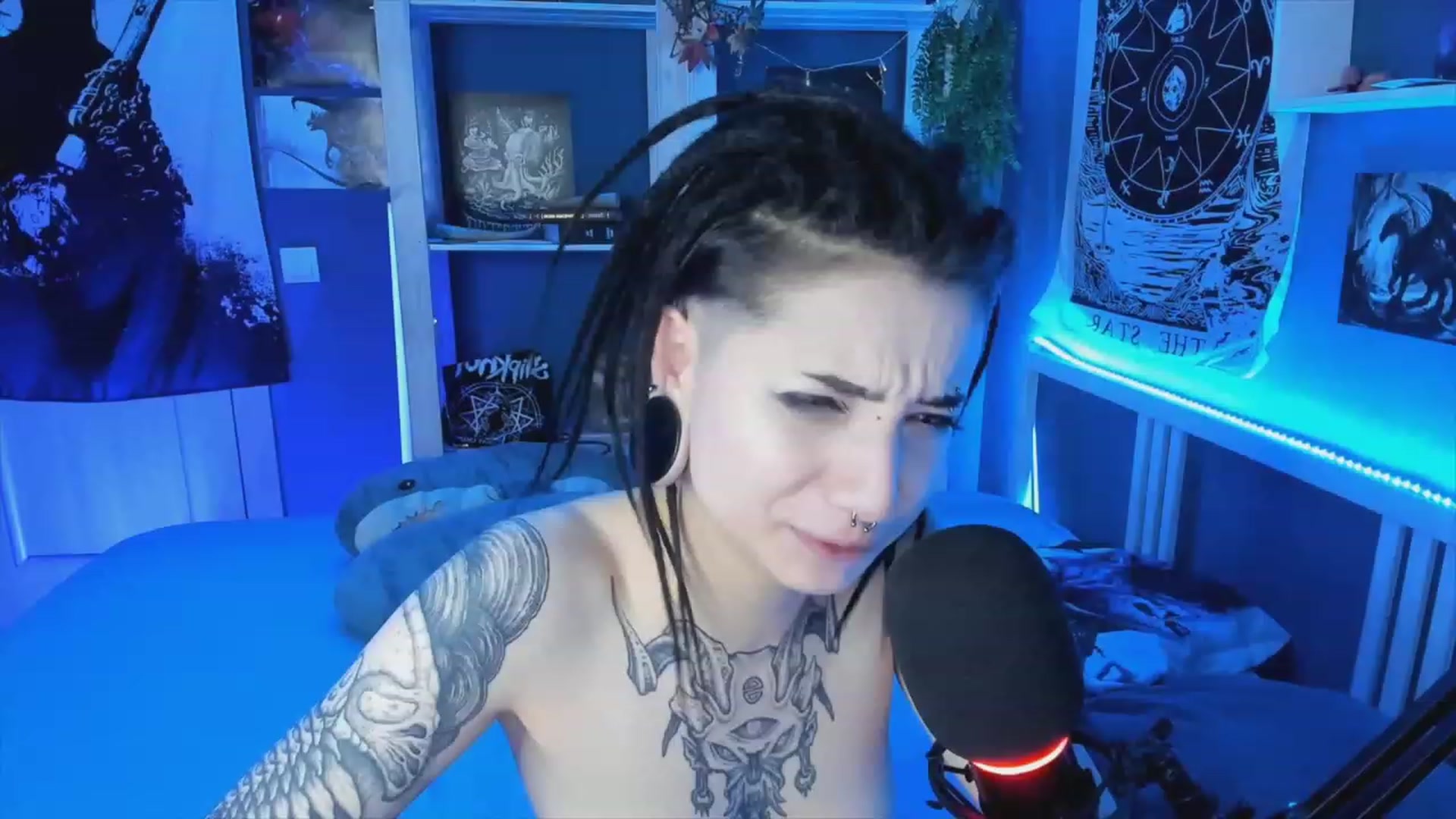 Gallery image thumbnail from Nikki_Carter's myfreecams stream on, 11/18/2022, 10:49 image 4 of 20