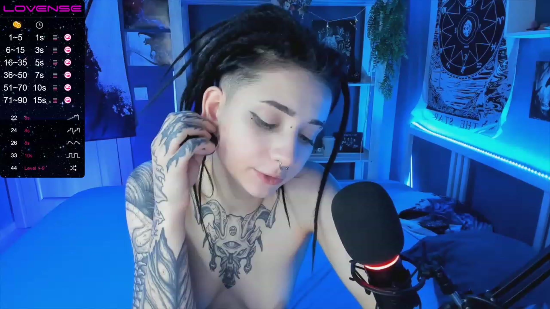 Gallery image thumbnail from Nikki_Carter's myfreecams stream on, 11/19/2022, 08:23 image 17 of 20