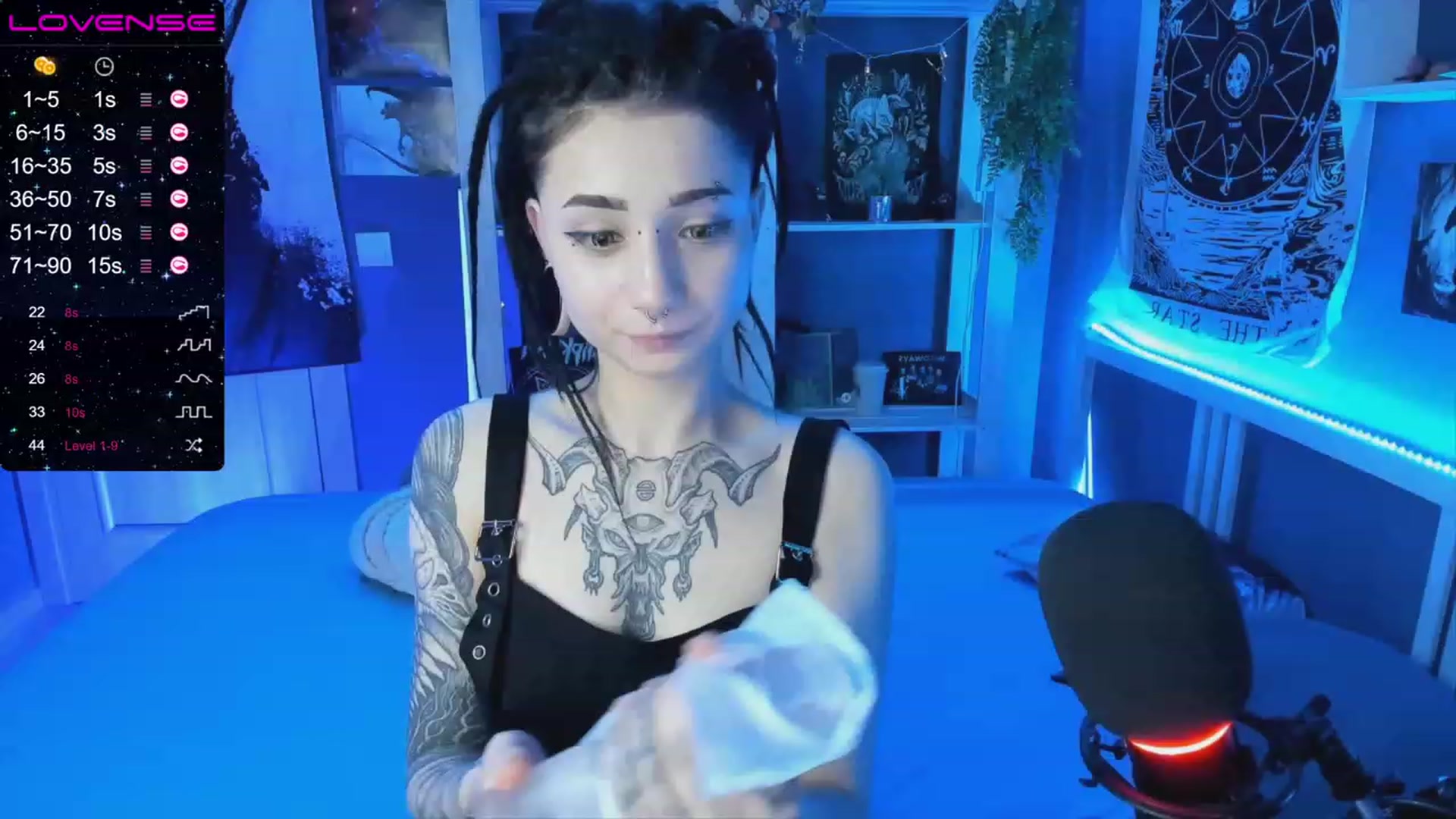 Gallery image thumbnail from Nikki_Carter's myfreecams stream on, 11/19/2022, 08:23 image 20 of 20