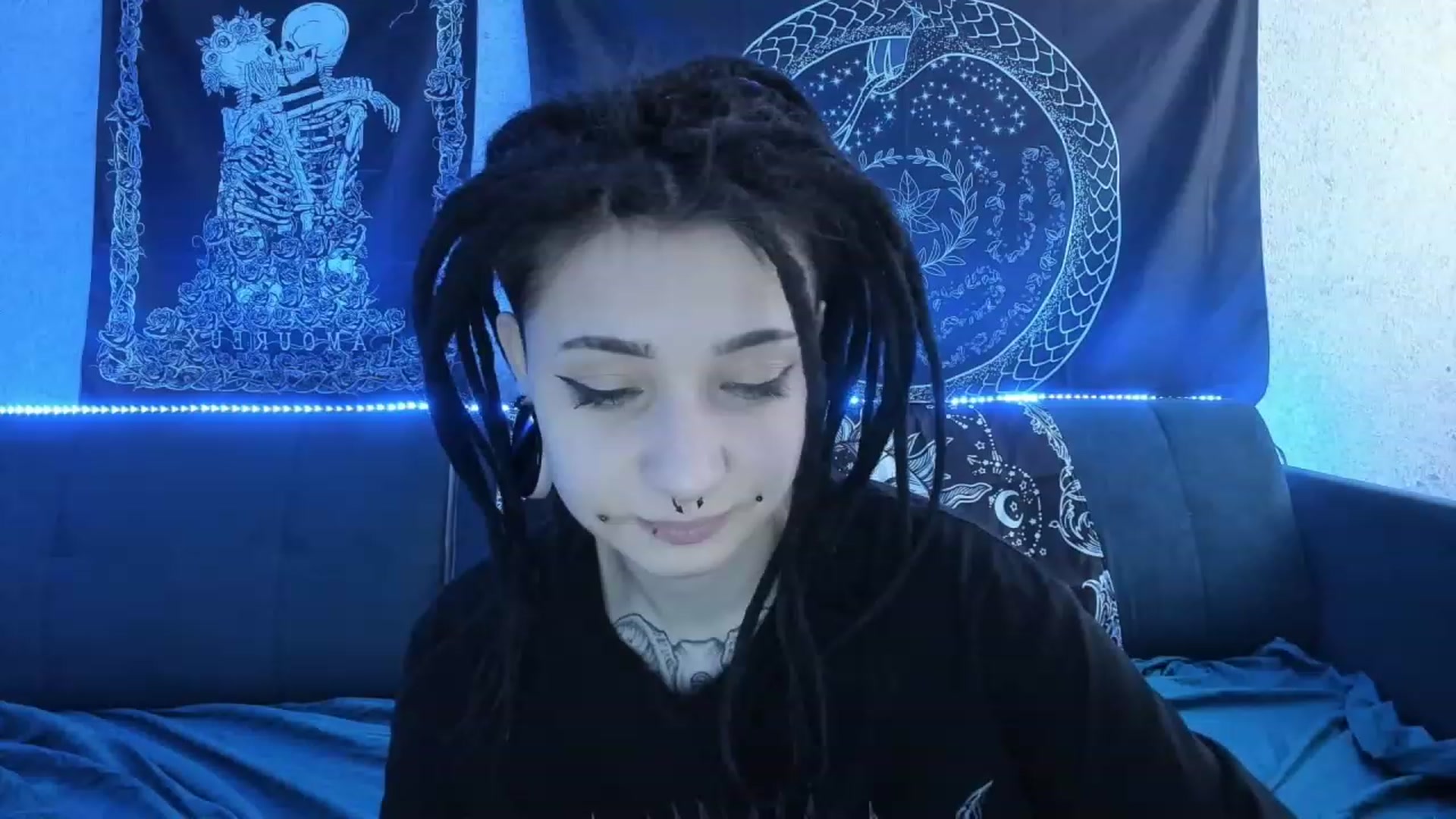 Gallery image thumbnail from Nikki_Carter's myfreecams stream on, 03/09/2023, 10:35 image 3 of 20