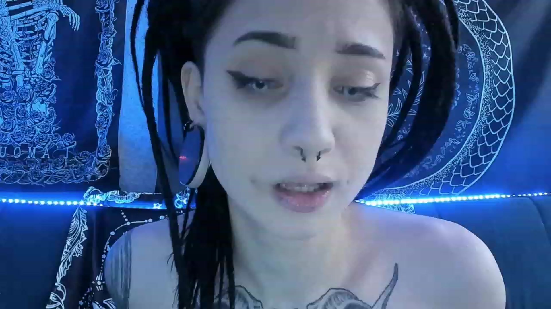 Gallery image thumbnail from Nikki_Carter's myfreecams stream on, 03/13/2023, 08:34 image 5 of 20