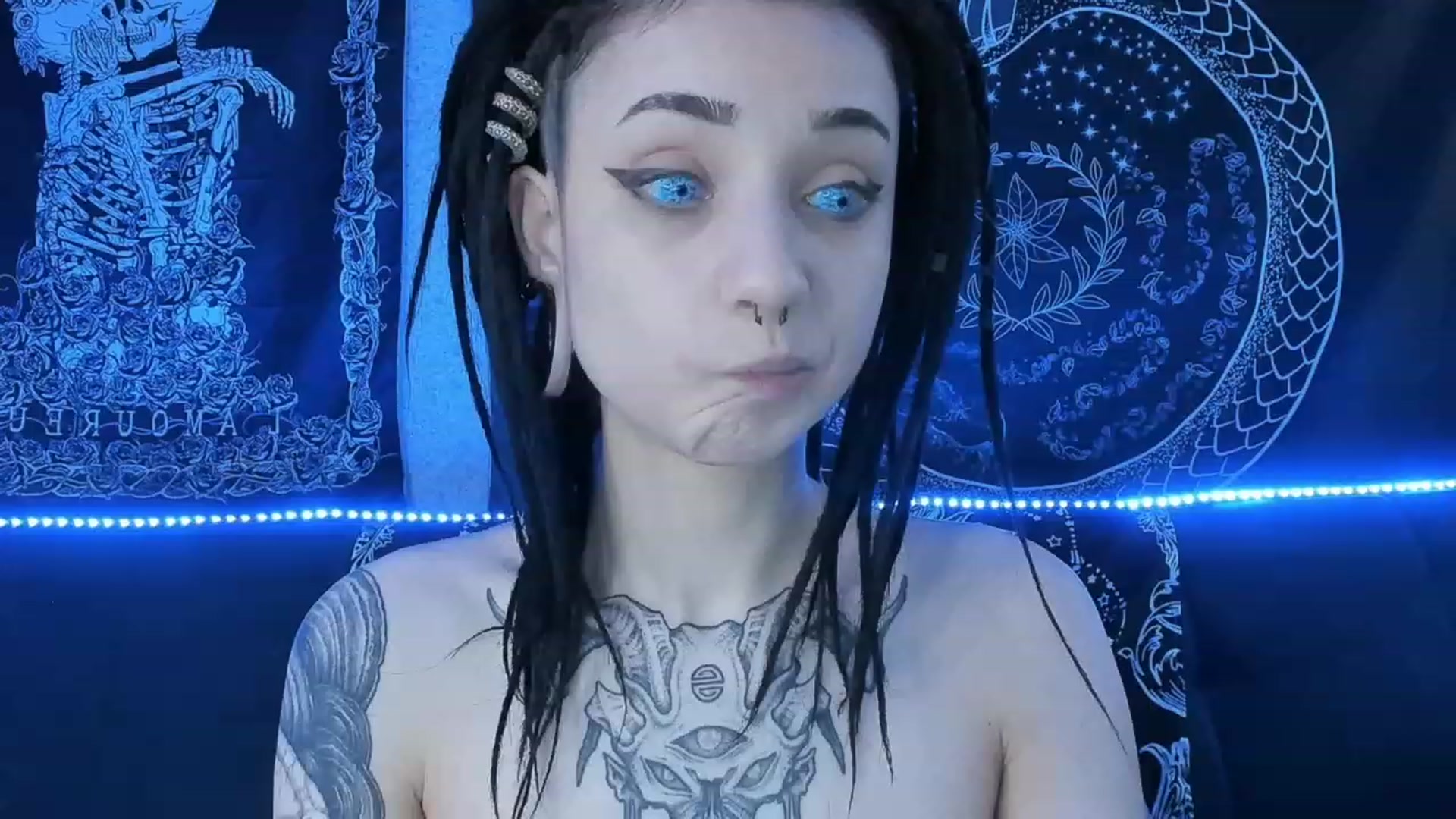 Gallery image thumbnail from Nikki_Carter's myfreecams stream on, 03/16/2023, 08:55 image 3 of 20