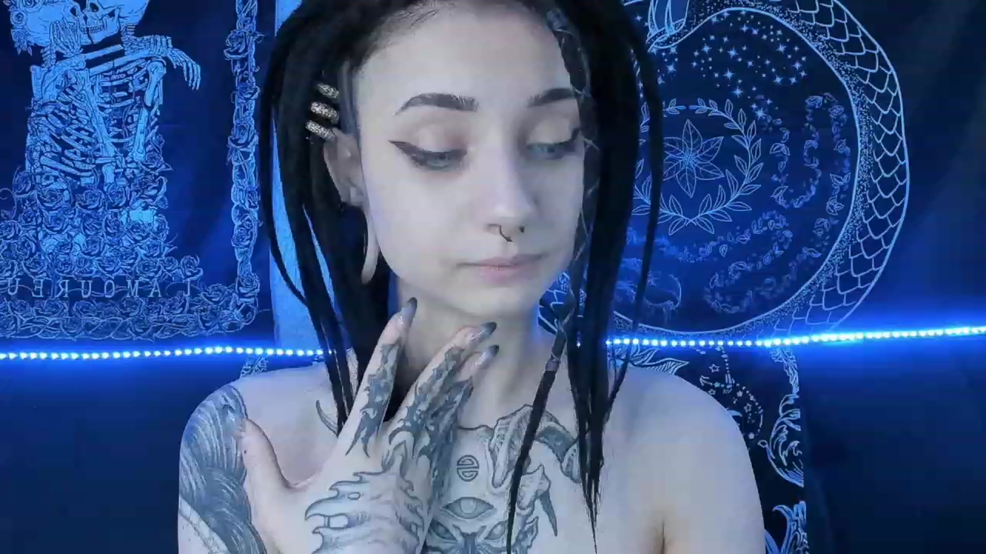 Gallery image thumbnail from Nikki_Carter's myfreecams stream on, 03/16/2023, 08:55 image 8 of 20