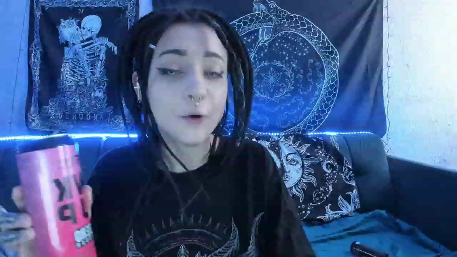 Gallery image thumbnail from Nikki_Carter's myfreecams stream on, 03/28/2023, 10:51 image 16 of 20