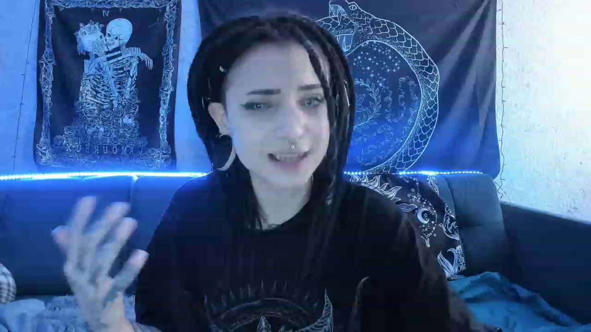 Gallery image thumbnail from Nikki_Carter's myfreecams stream on, 03/28/2023, 10:51 image 15 of 20