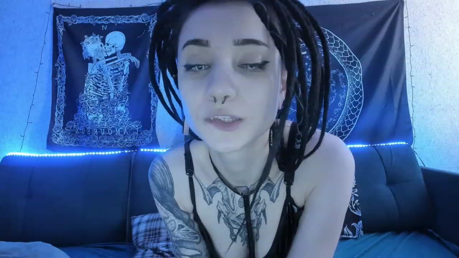 Gallery image thumbnail from Nikki_Carter's myfreecams stream on, 04/06/2023, 10:07 image 4 of 20