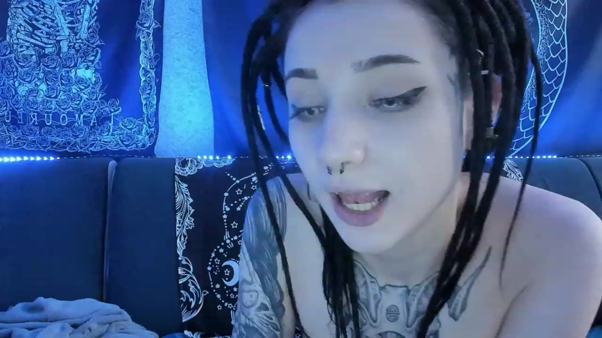 Gallery image thumbnail from Nikki_Carter's myfreecams stream on, 04/10/2023, 09:42 image 3 of 20