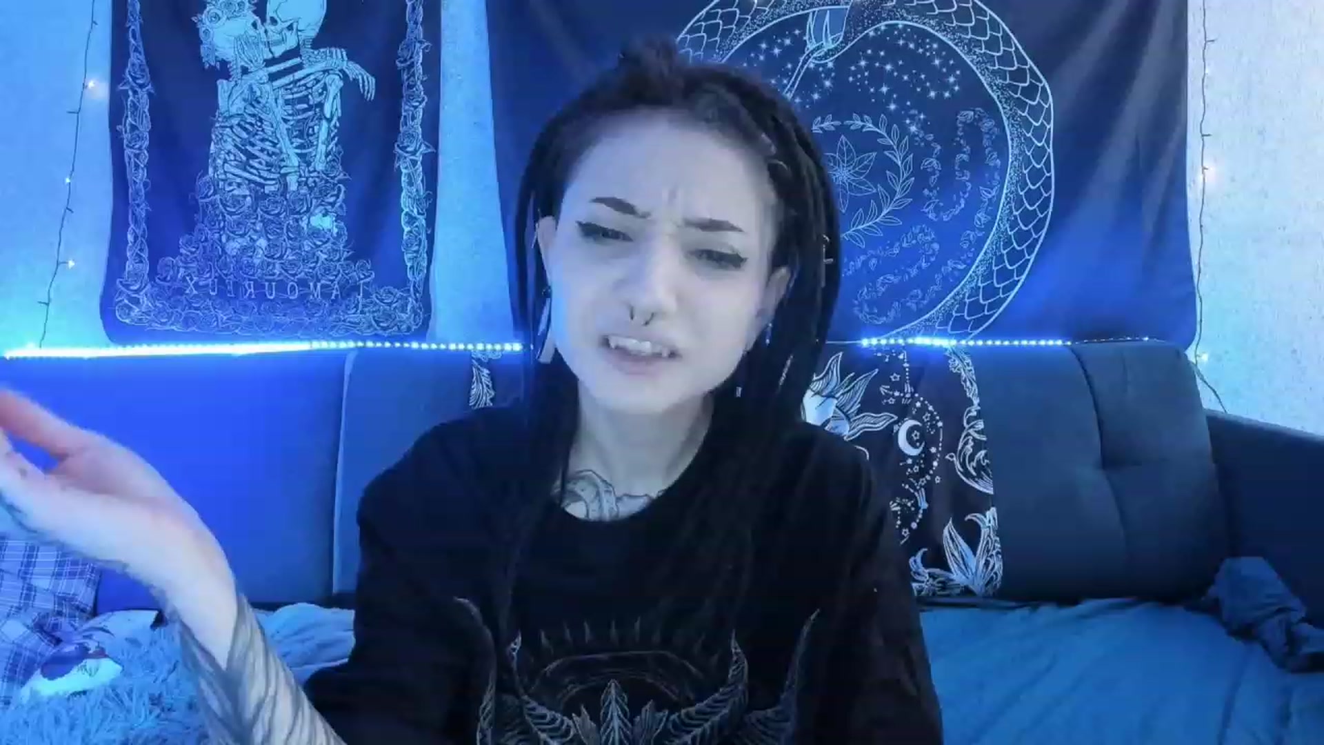 Gallery image thumbnail from Nikki_Carter's myfreecams stream on, 04/13/2023, 09:38 image 19 of 20