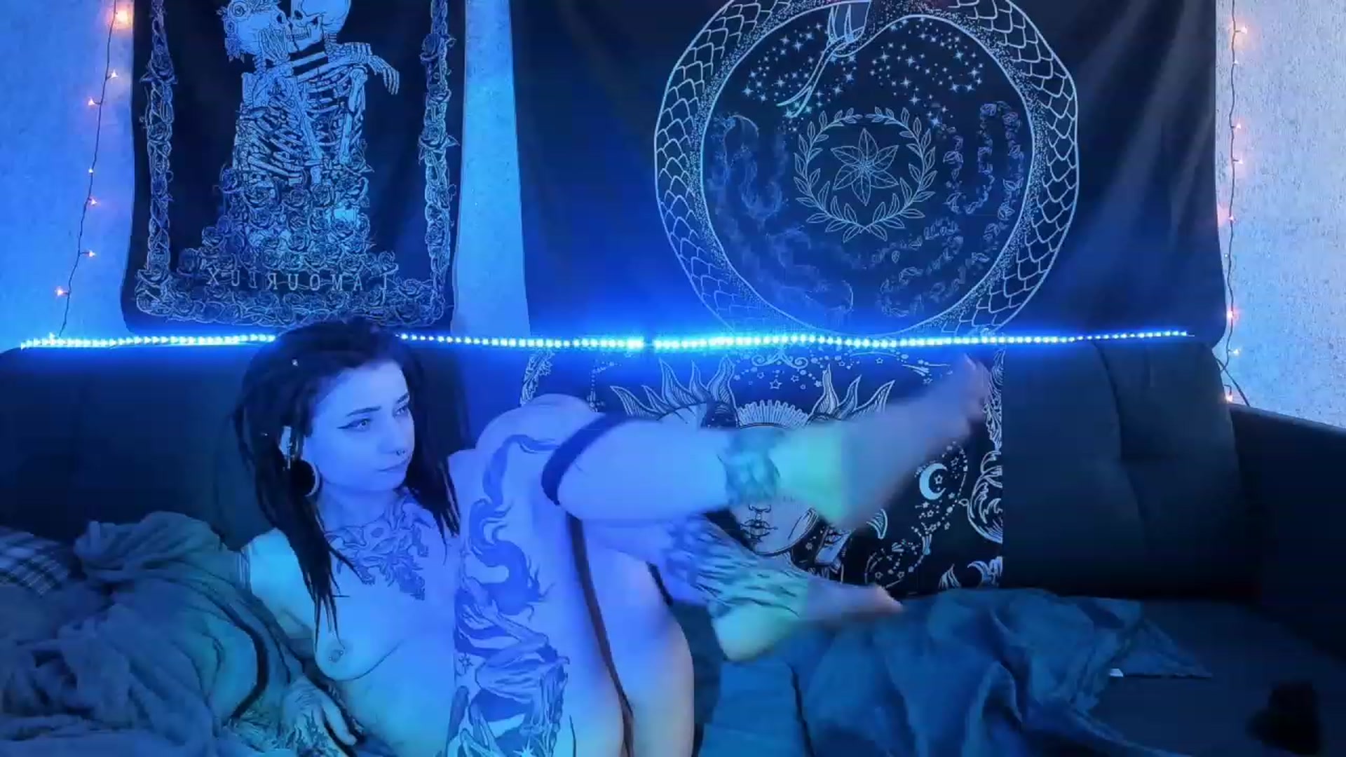 Gallery image thumbnail from Nikki_Carter's myfreecams stream on, 04/15/2023, 10:57 image 15 of 20
