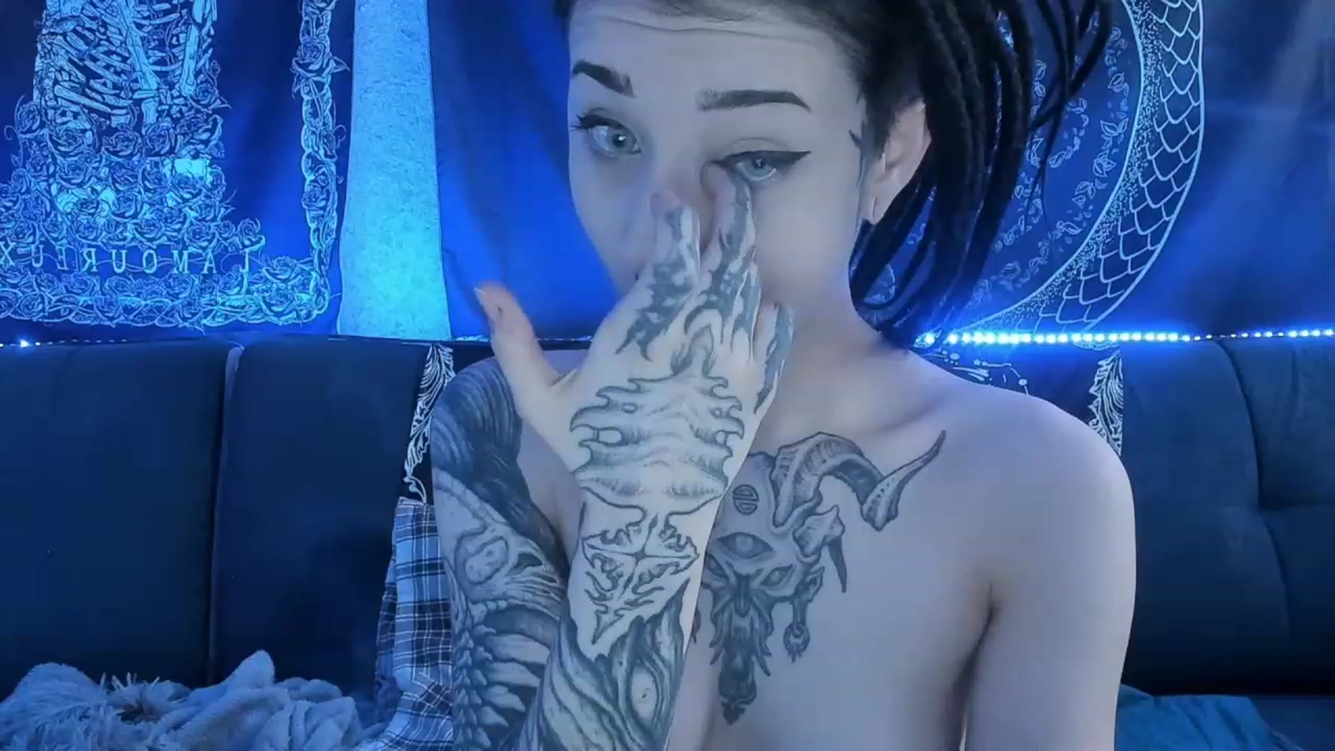 Gallery image thumbnail from Nikki_Carter's myfreecams stream on, 04/16/2023, 10:10 image 18 of 20