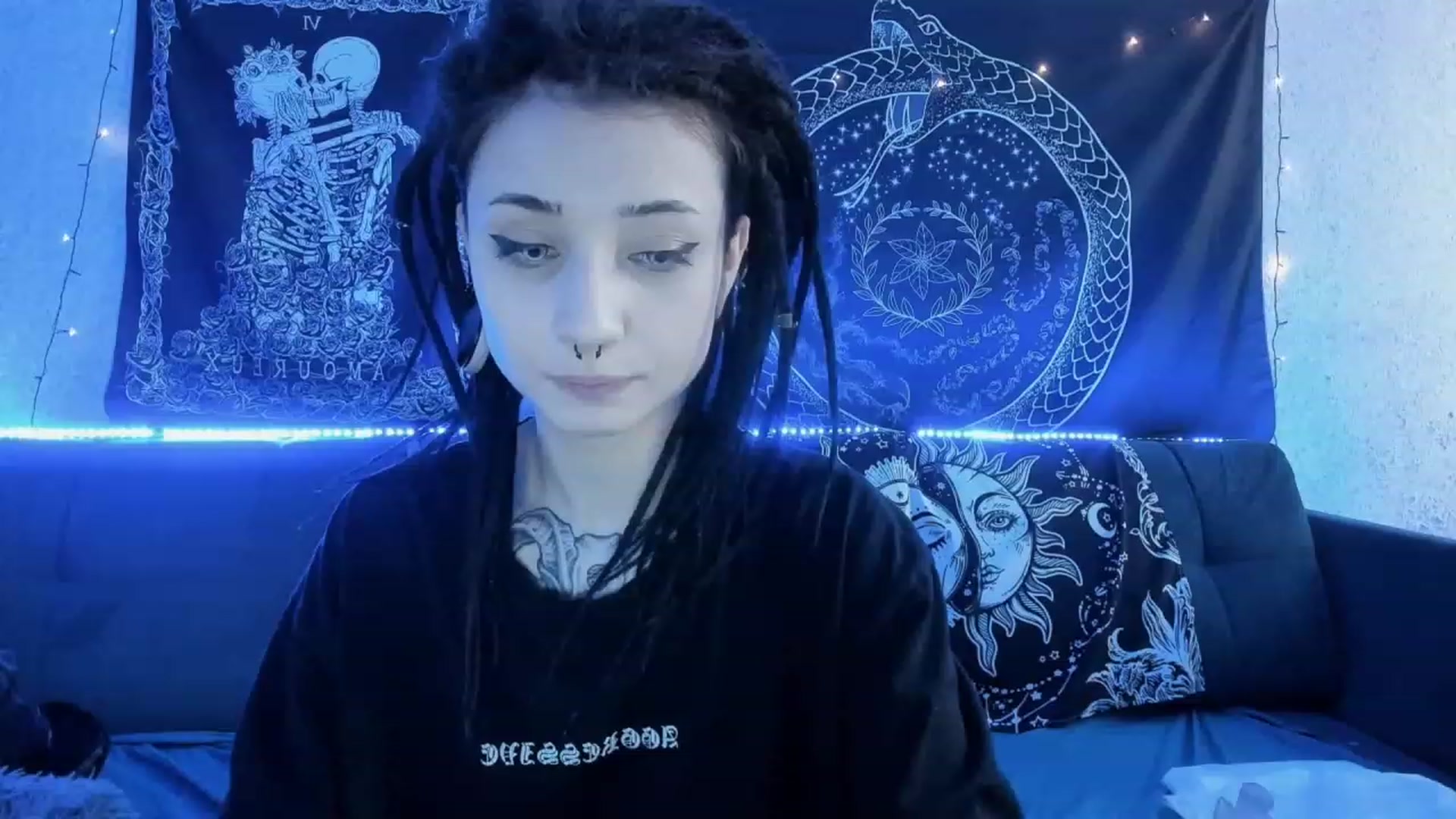 Gallery image thumbnail from Nikki_Carter's myfreecams stream on, 04/30/2023, 09:43 image 12 of 20