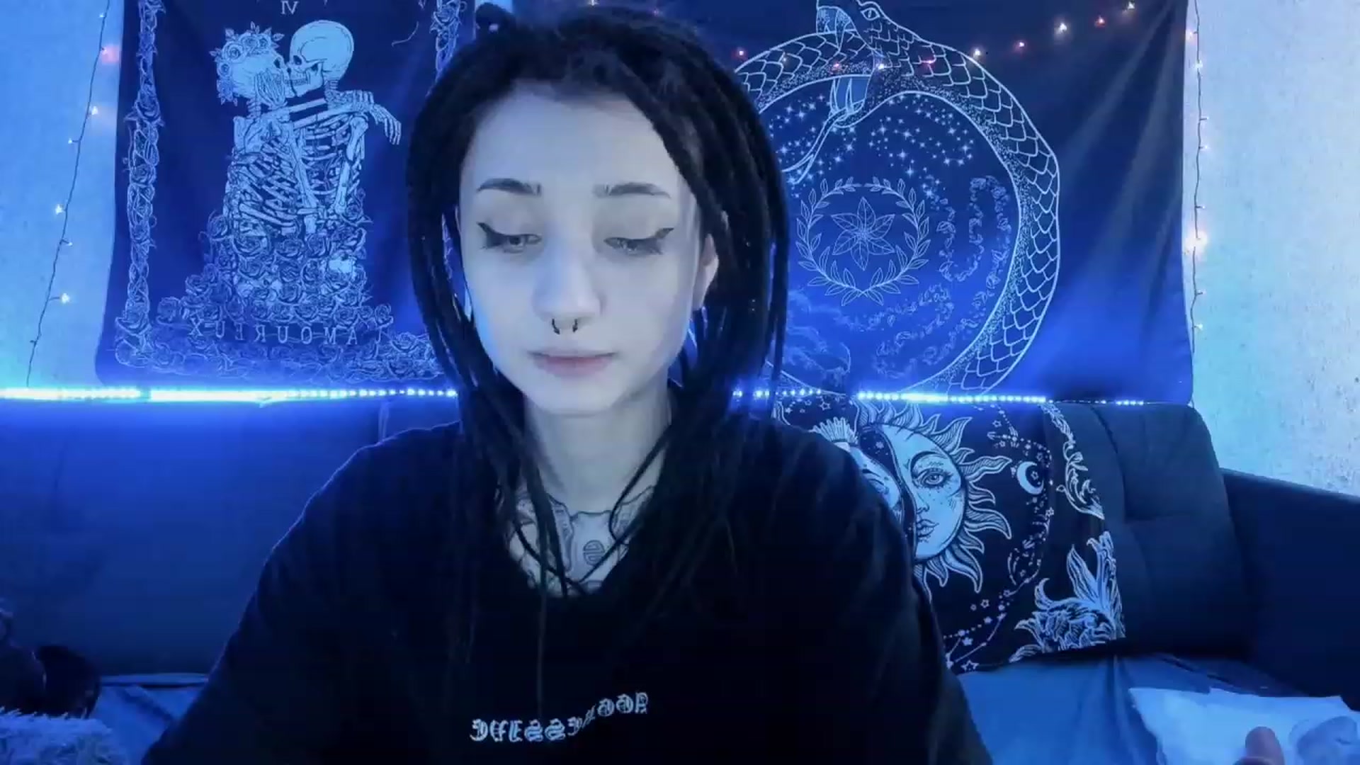 Gallery image thumbnail from Nikki_Carter's myfreecams stream on, 04/30/2023, 09:43 image 1 of 20