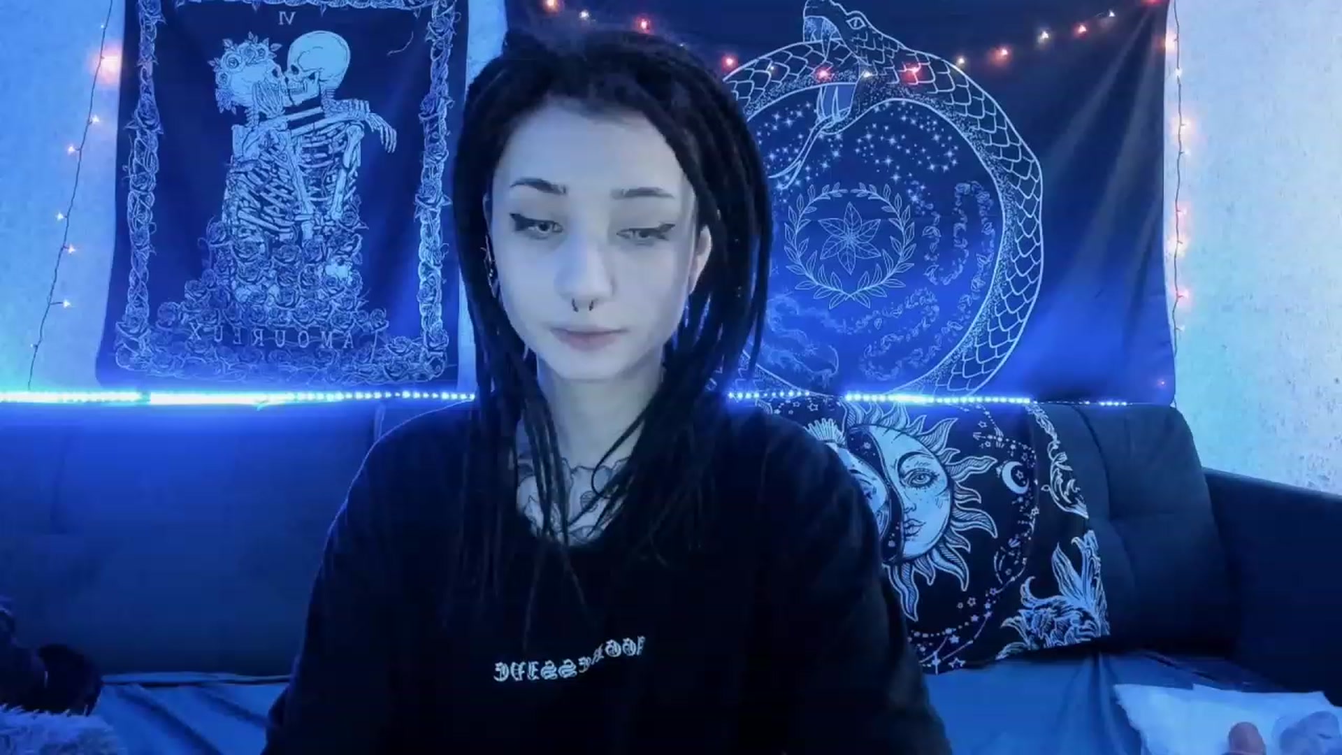 Gallery image thumbnail from Nikki_Carter's myfreecams stream on, 04/30/2023, 09:43 image 2 of 20