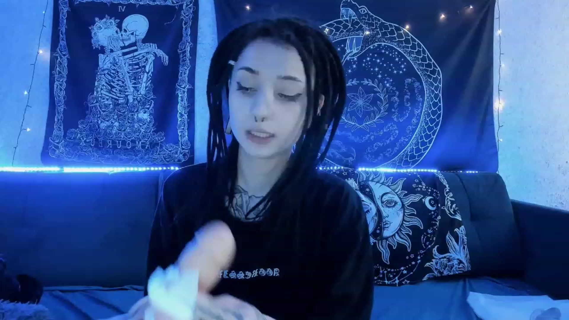 Gallery image thumbnail from Nikki_Carter's myfreecams stream on, 04/30/2023, 09:43 image 4 of 20