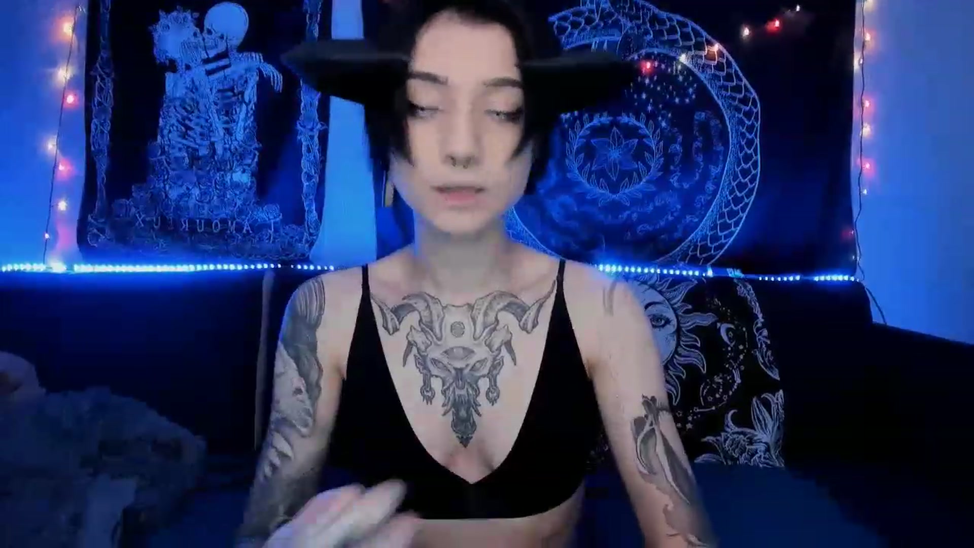 Gallery image thumbnail from Nikki_Carter's myfreecams stream on, 07/03/2023, 05:26 image 10 of 20