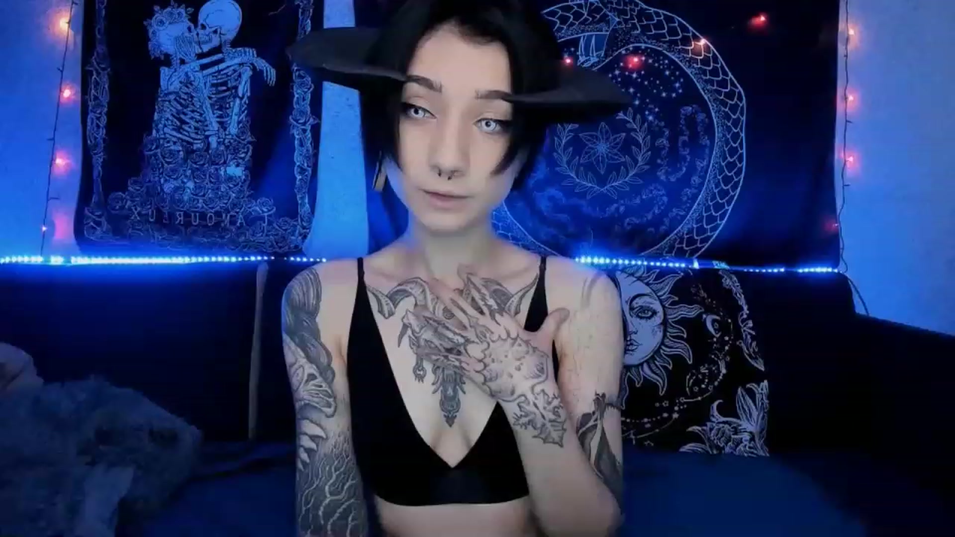 Gallery image thumbnail from Nikki_Carter's myfreecams stream on, 07/03/2023, 05:26 image 17 of 20