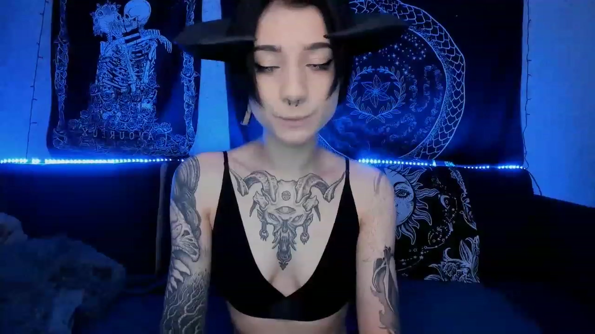 Gallery image thumbnail from Nikki_Carter's myfreecams stream on, 07/03/2023, 05:26 image 7 of 20