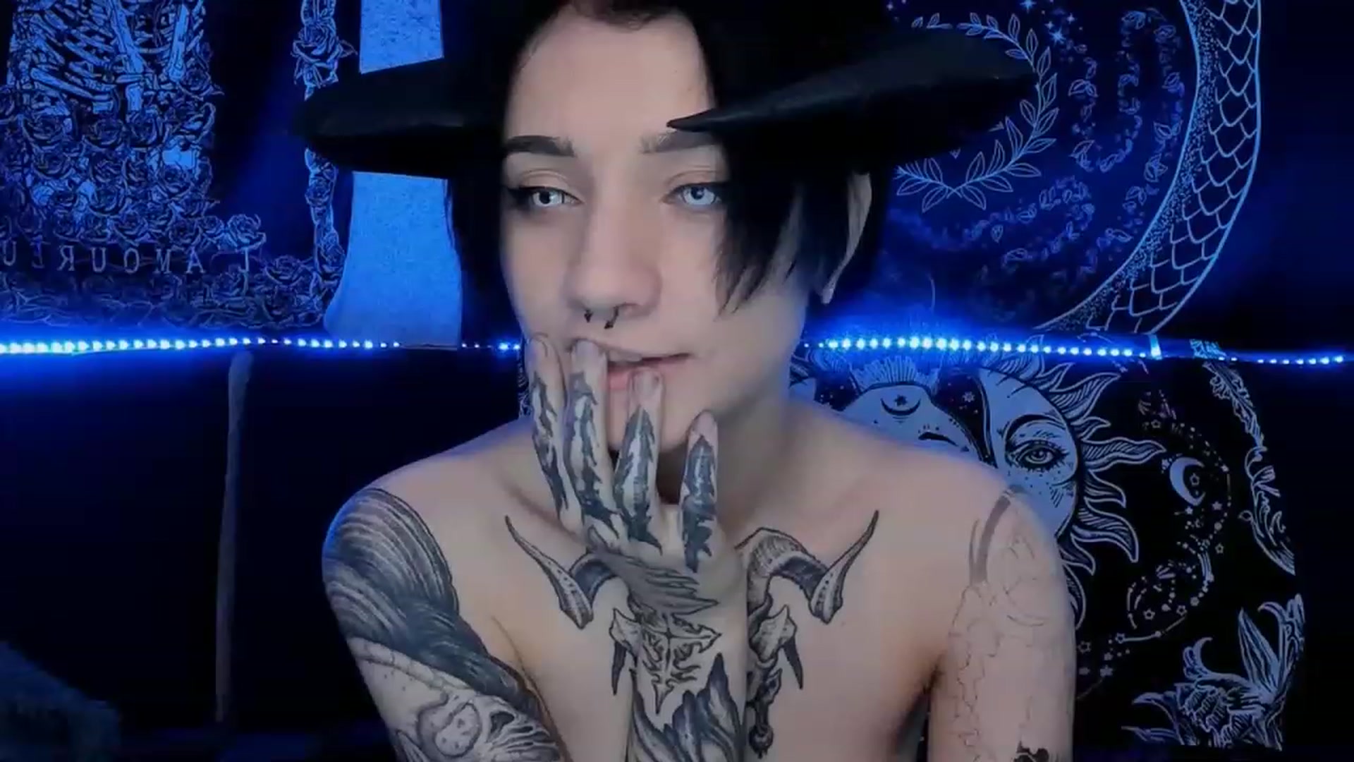 Gallery image thumbnail from Nikki_Carter's myfreecams stream on, 07/03/2023, 06:40 image 10 of 20