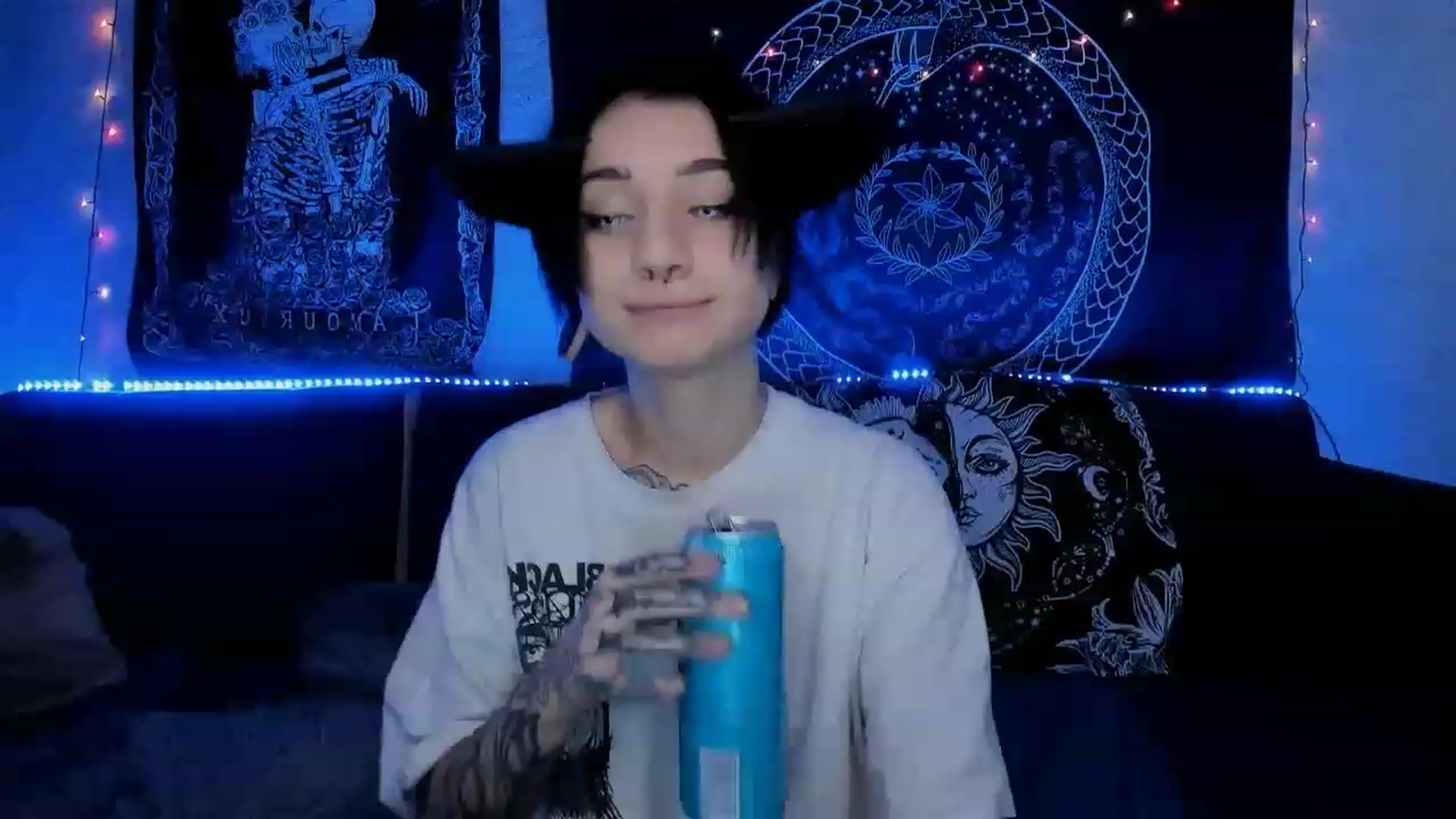 Gallery image thumbnail from Nikki_Carter's myfreecams stream on, 07/03/2023, 09:07 image 1 of 20