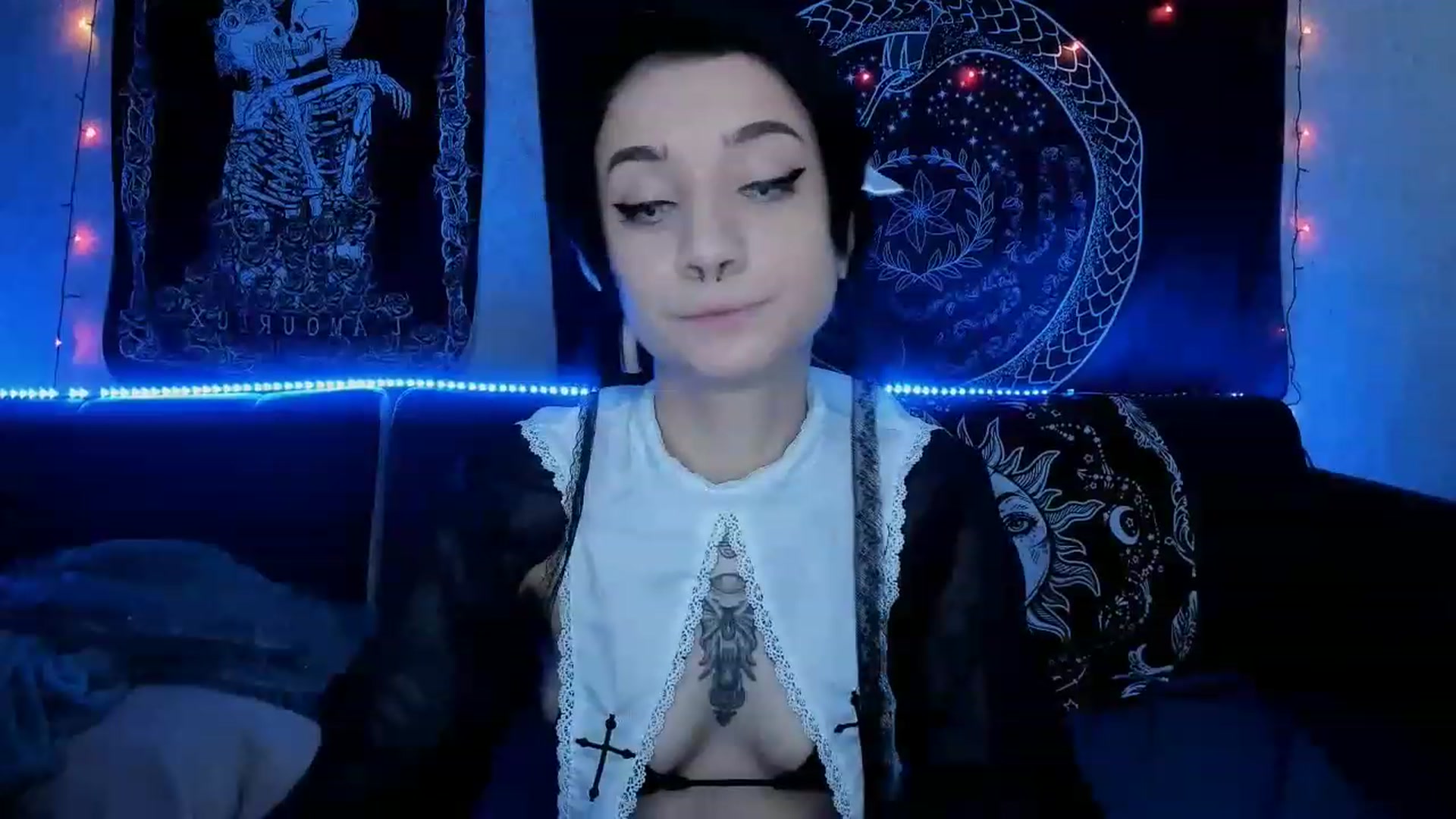 Gallery image thumbnail from Nikki_Carter's myfreecams stream on, 07/04/2023, 07:37 image 10 of 20