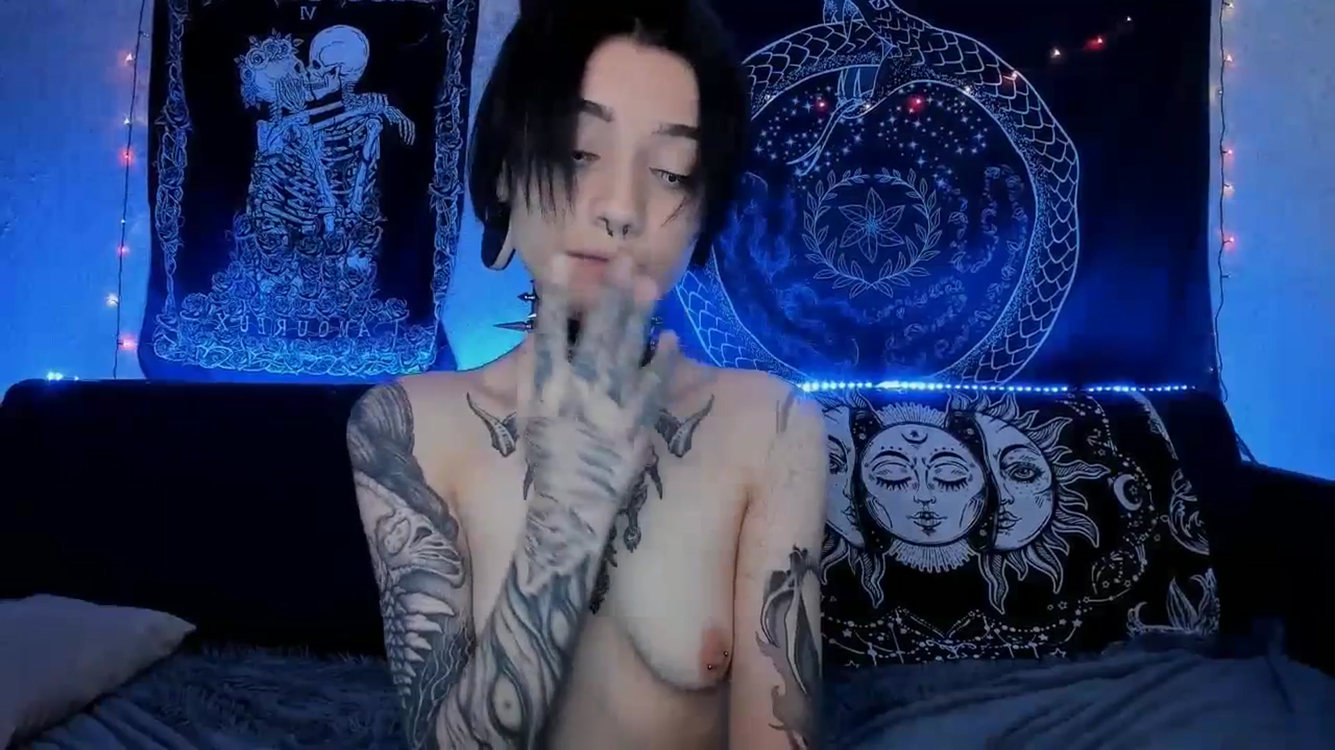 Gallery image thumbnail from Nikki_Carter's myfreecams stream on, 07/17/2023, 05:46 image 18 of 20
