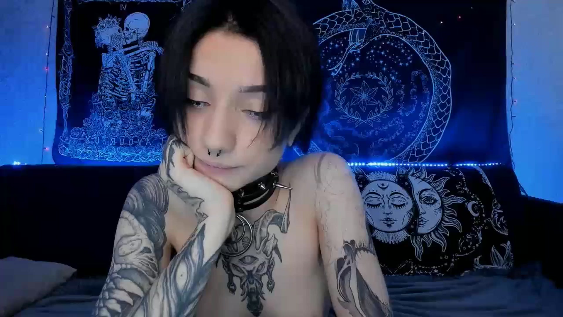 Gallery image thumbnail from Nikki_Carter's myfreecams stream on, 07/17/2023, 06:49 image 1 of 20