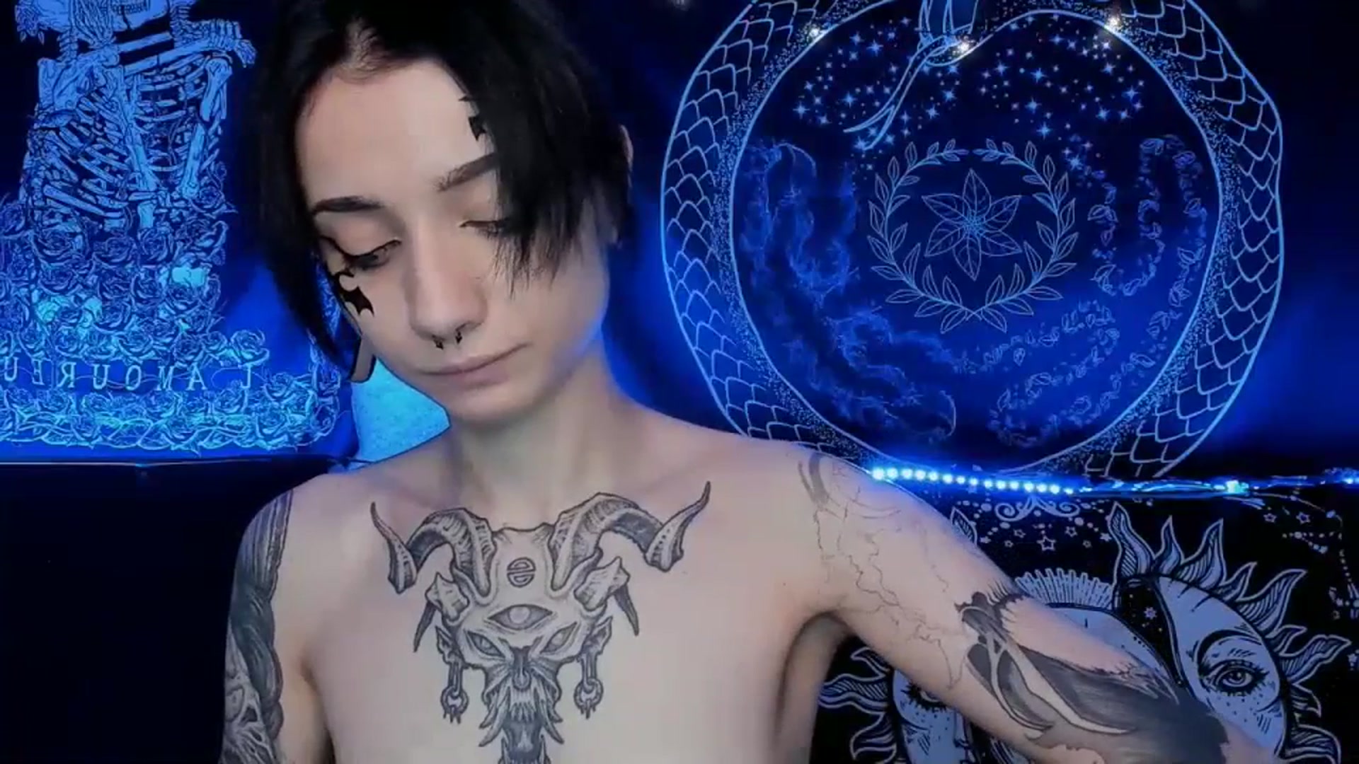 Gallery image thumbnail from Nikki_Carter's myfreecams stream on, 07/19/2023, 07:43 image 18 of 20