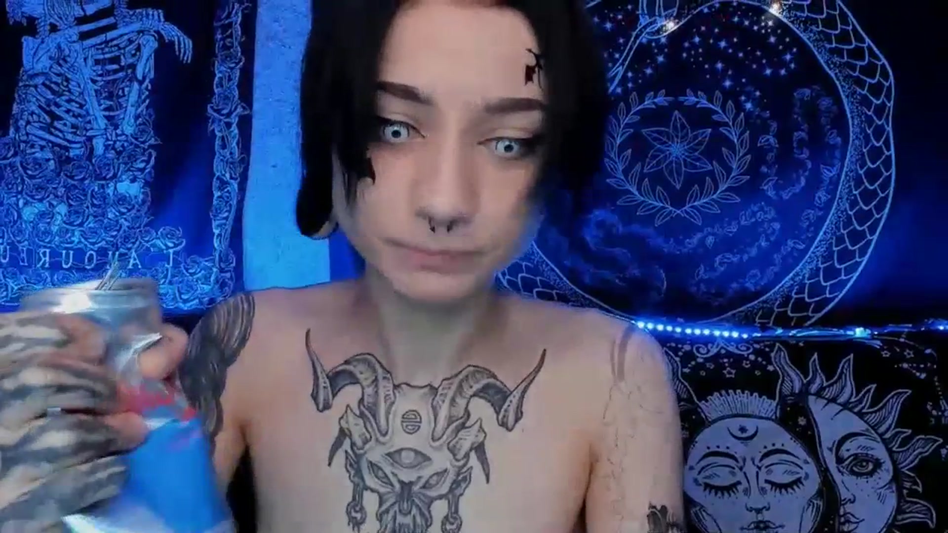 Gallery image thumbnail from Nikki_Carter's myfreecams stream on, 07/19/2023, 07:43 image 17 of 20