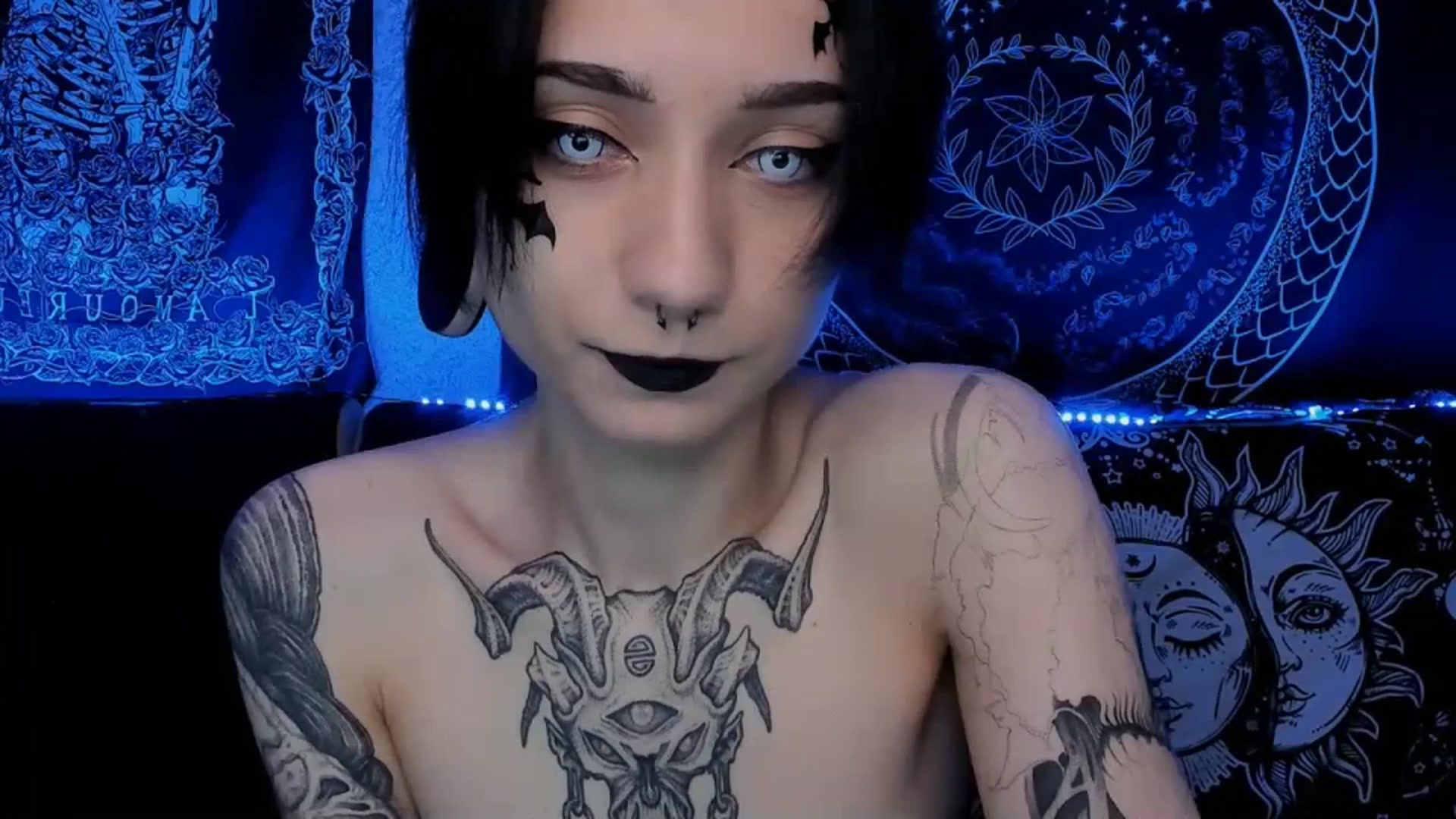 Gallery image thumbnail from Nikki_Carter's myfreecams stream on, 07/19/2023, 08:08 image 3 of 20