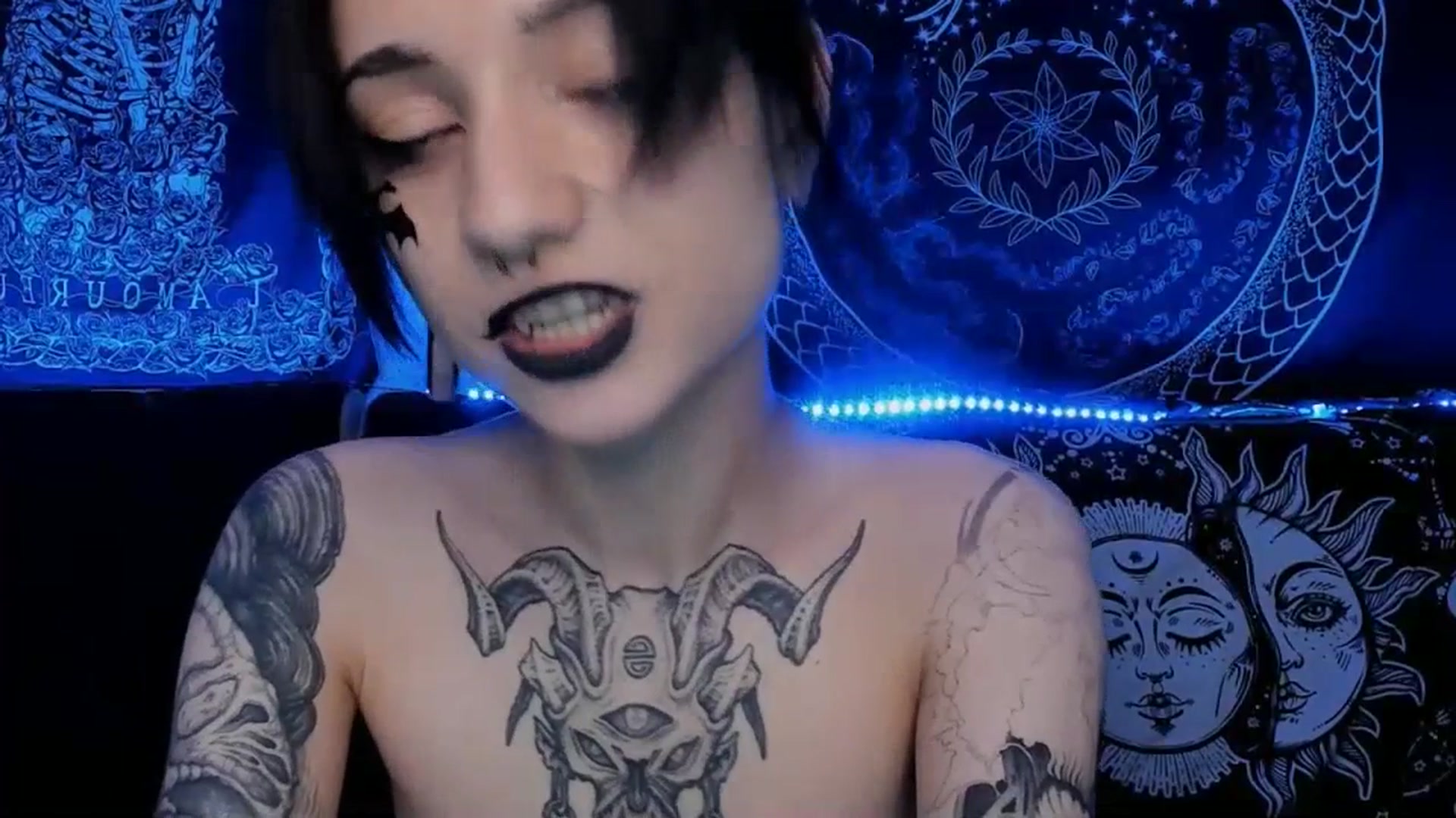 Gallery image thumbnail from Nikki_Carter's myfreecams stream on, 07/19/2023, 08:08 image 5 of 20