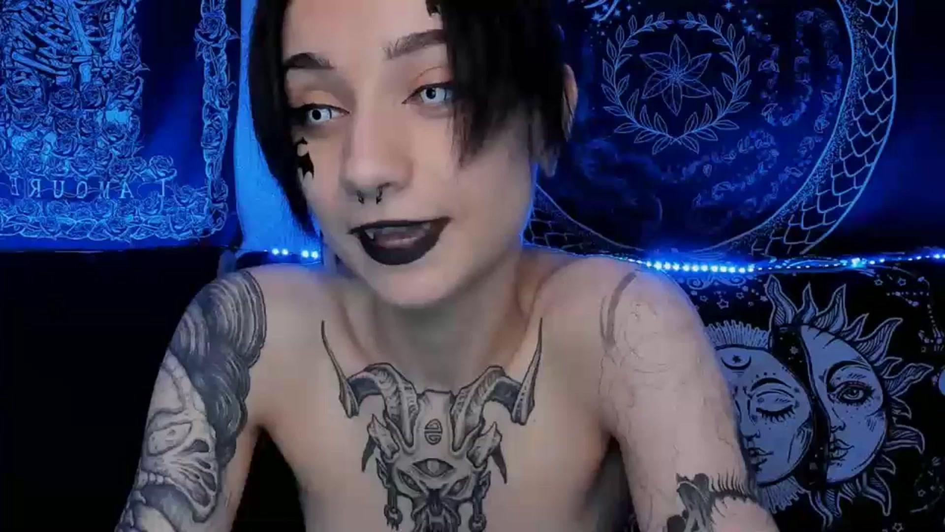 Gallery image thumbnail from Nikki_Carter's myfreecams stream on, 07/19/2023, 08:08 image 15 of 20