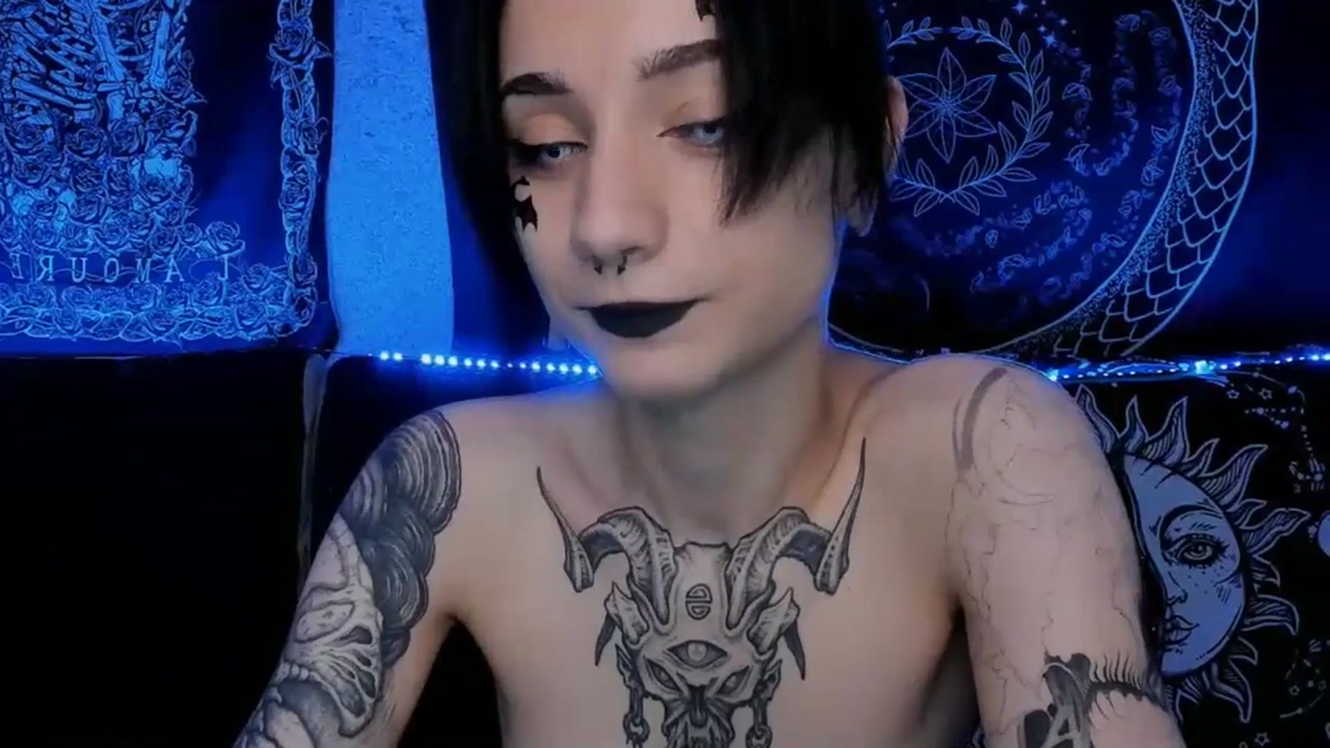 Gallery image thumbnail from Nikki_Carter's myfreecams stream on, 07/19/2023, 08:08 image 13 of 20