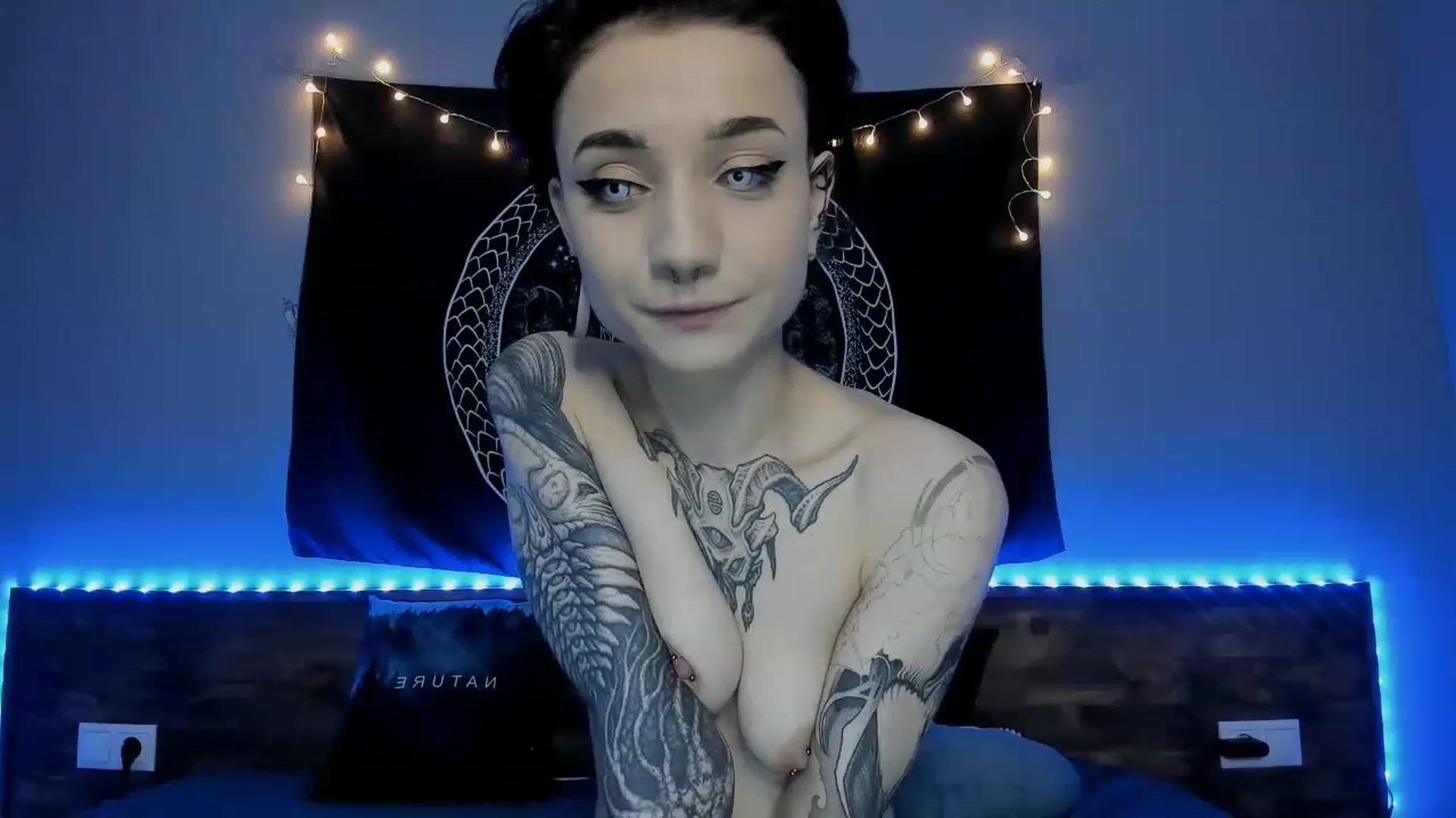 Gallery image thumbnail from Nikki_Carter's myfreecams stream on, 07/26/2023, 08:28 image 14 of 20