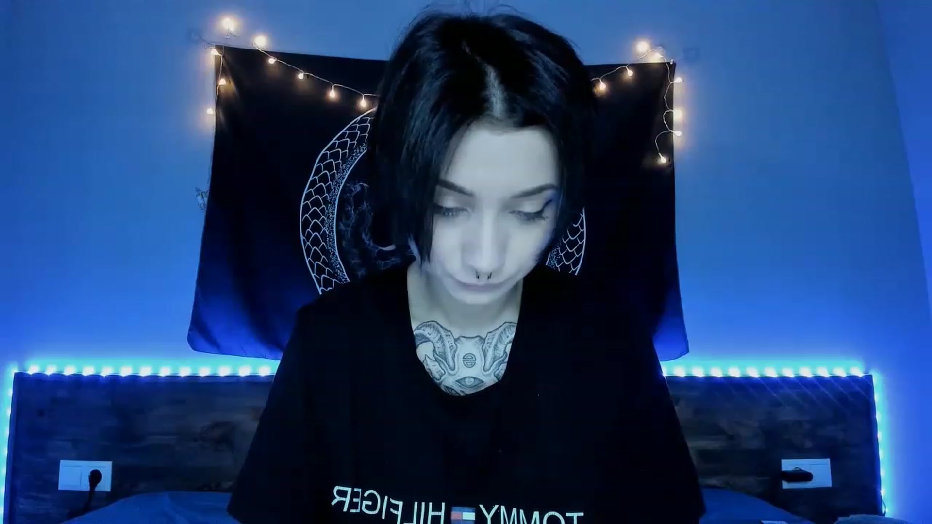 Gallery image thumbnail from Nikki_Carter's myfreecams stream on, 07/27/2023, 09:53 image 15 of 20