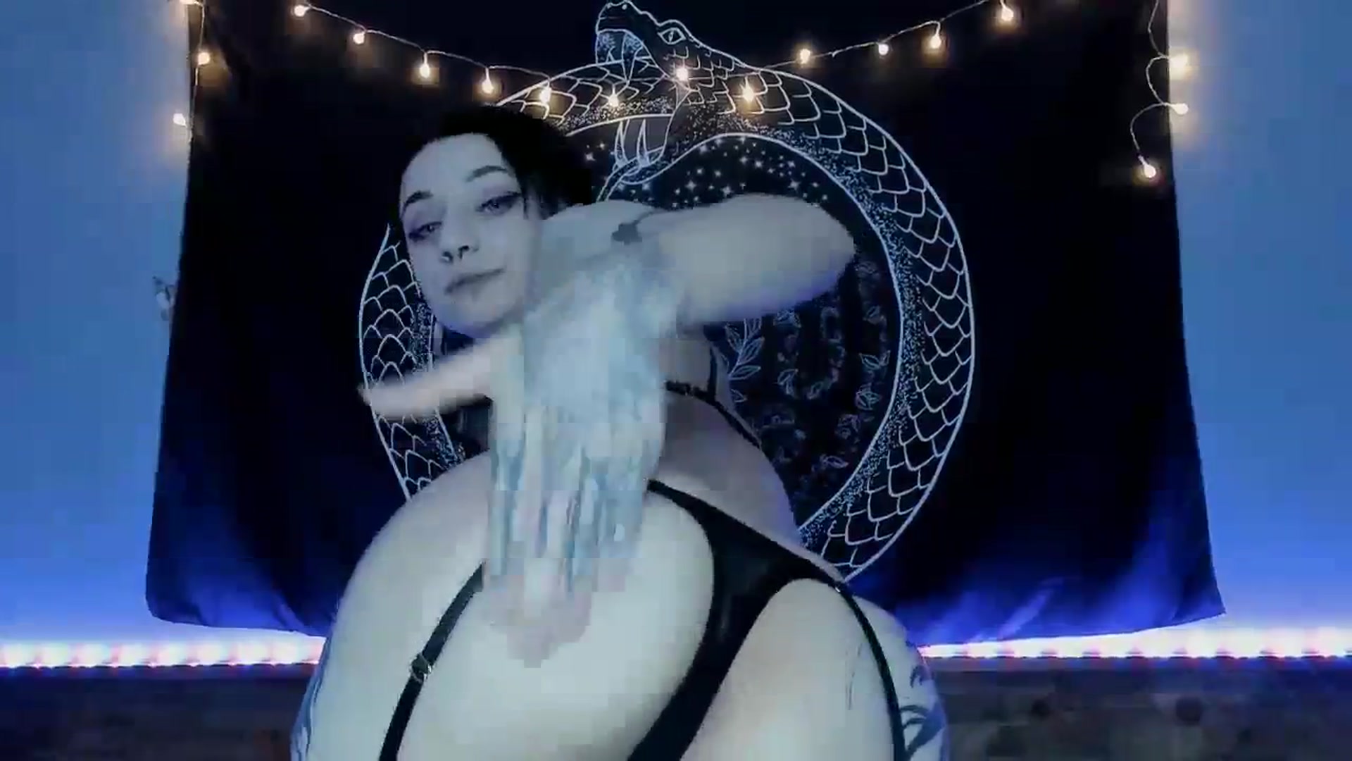 Gallery image thumbnail from Nikki_Carter's myfreecams stream on, 07/29/2023, 06:43 image 7 of 20