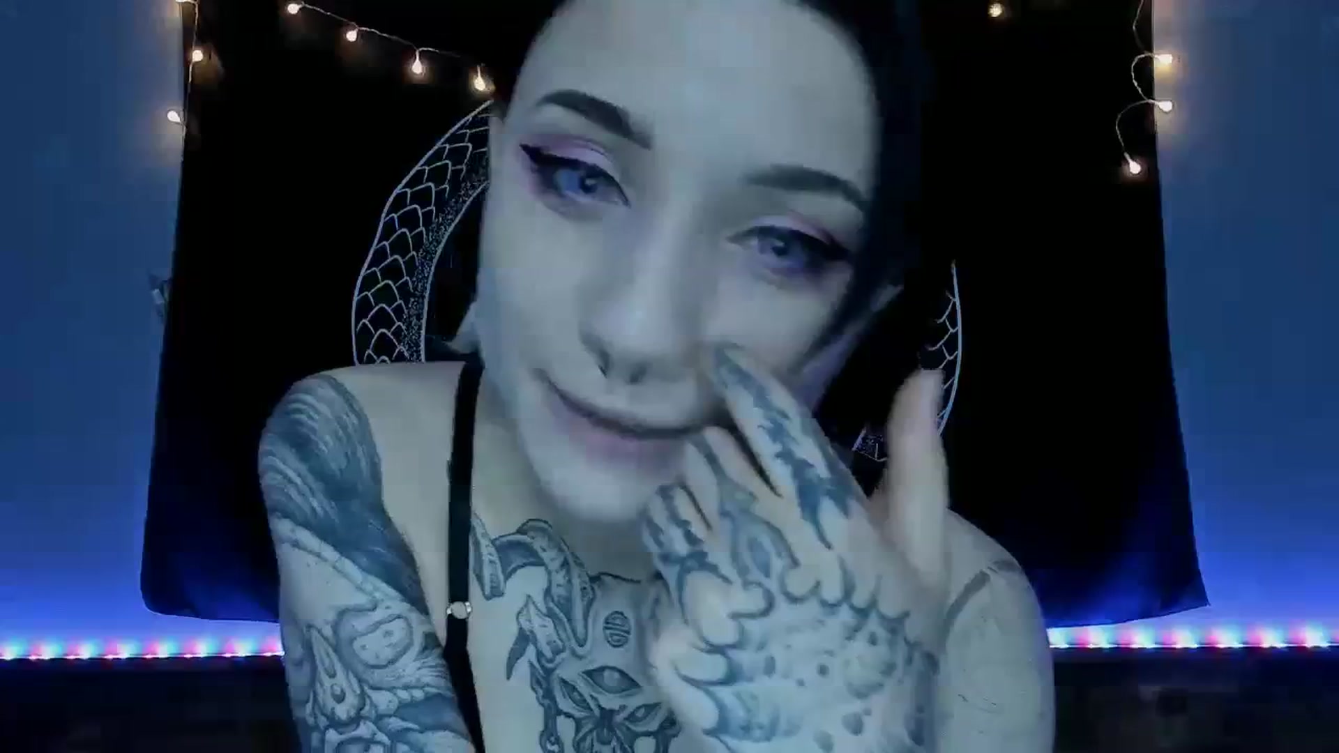 Gallery image thumbnail from Nikki_Carter's myfreecams stream on, 07/29/2023, 06:43 image 9 of 20