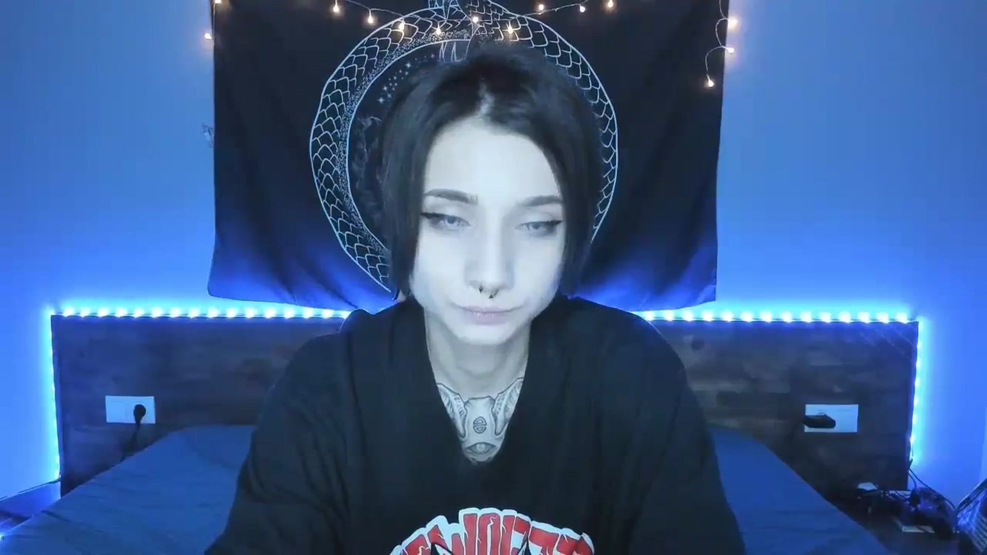 Gallery image thumbnail from Nikki_Carter's myfreecams stream on, 07/31/2023, 08:12 image 11 of 20