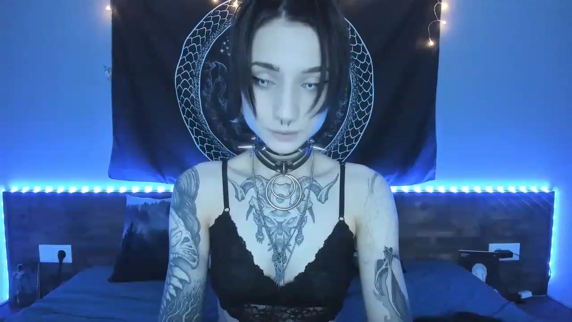 Gallery image thumbnail from Nikki_Carter's myfreecams stream on, 08/01/2023, 07:31 image 2 of 20