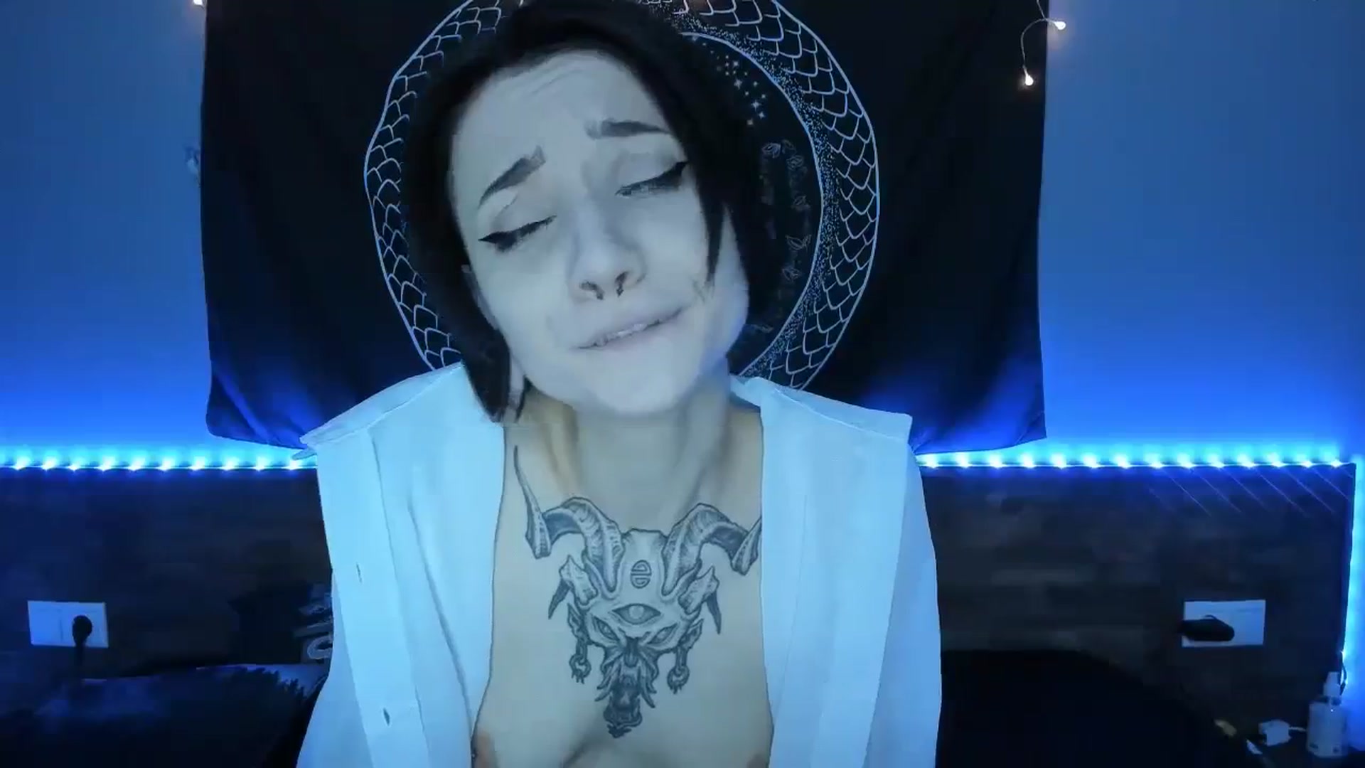 Gallery image thumbnail from Nikki_Carter's myfreecams stream on, 08/06/2023, 07:50 image 6 of 20