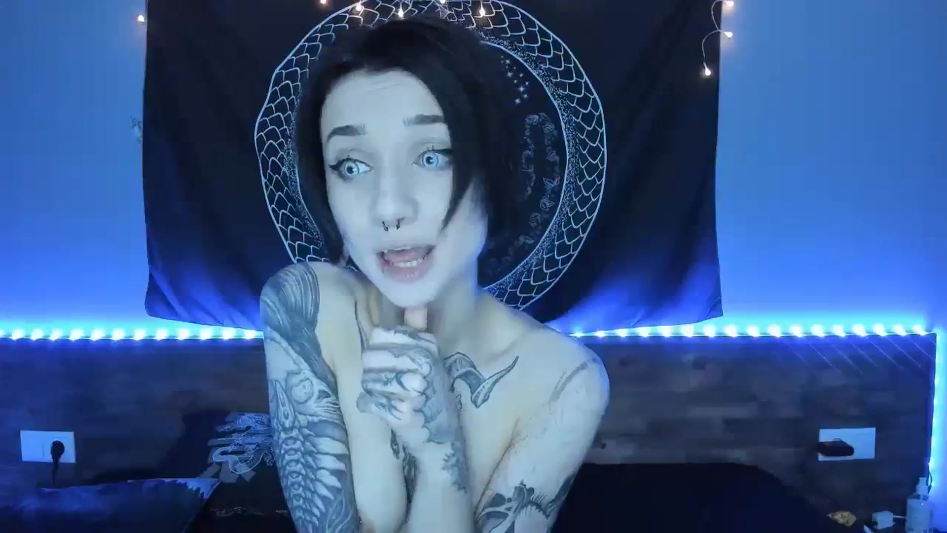Gallery image thumbnail from Nikki_Carter's myfreecams stream on, 08/06/2023, 07:50 image 10 of 20